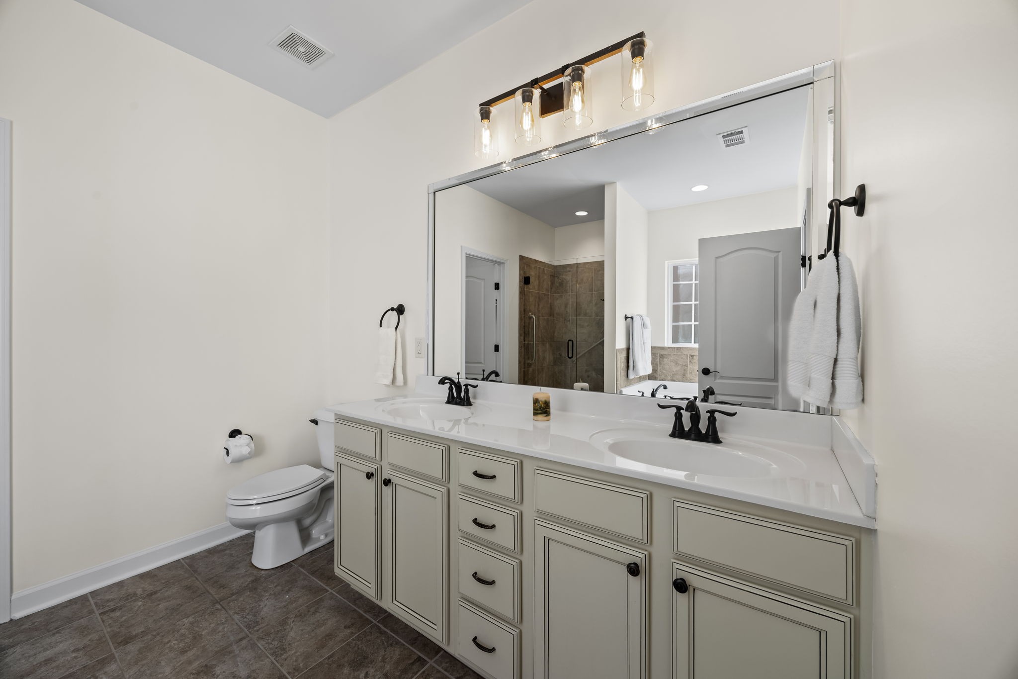 8276 Tapoco Ln Property Photo 16
