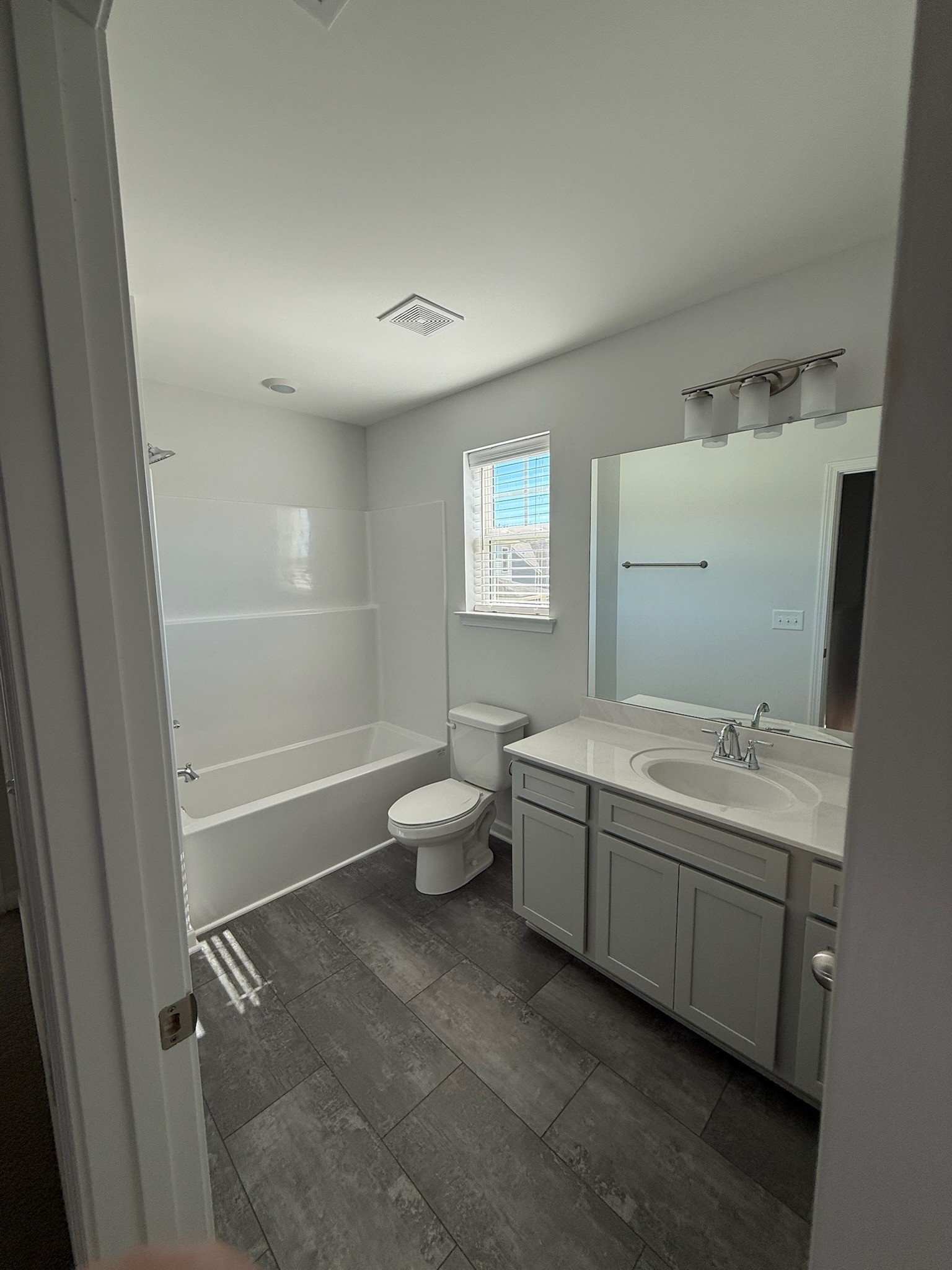 143 Stillwater Way Property Photo 15