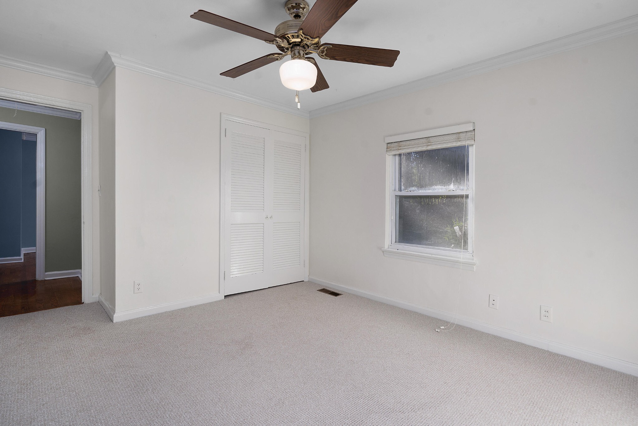1206 Peter Pan Road Property Photo 32