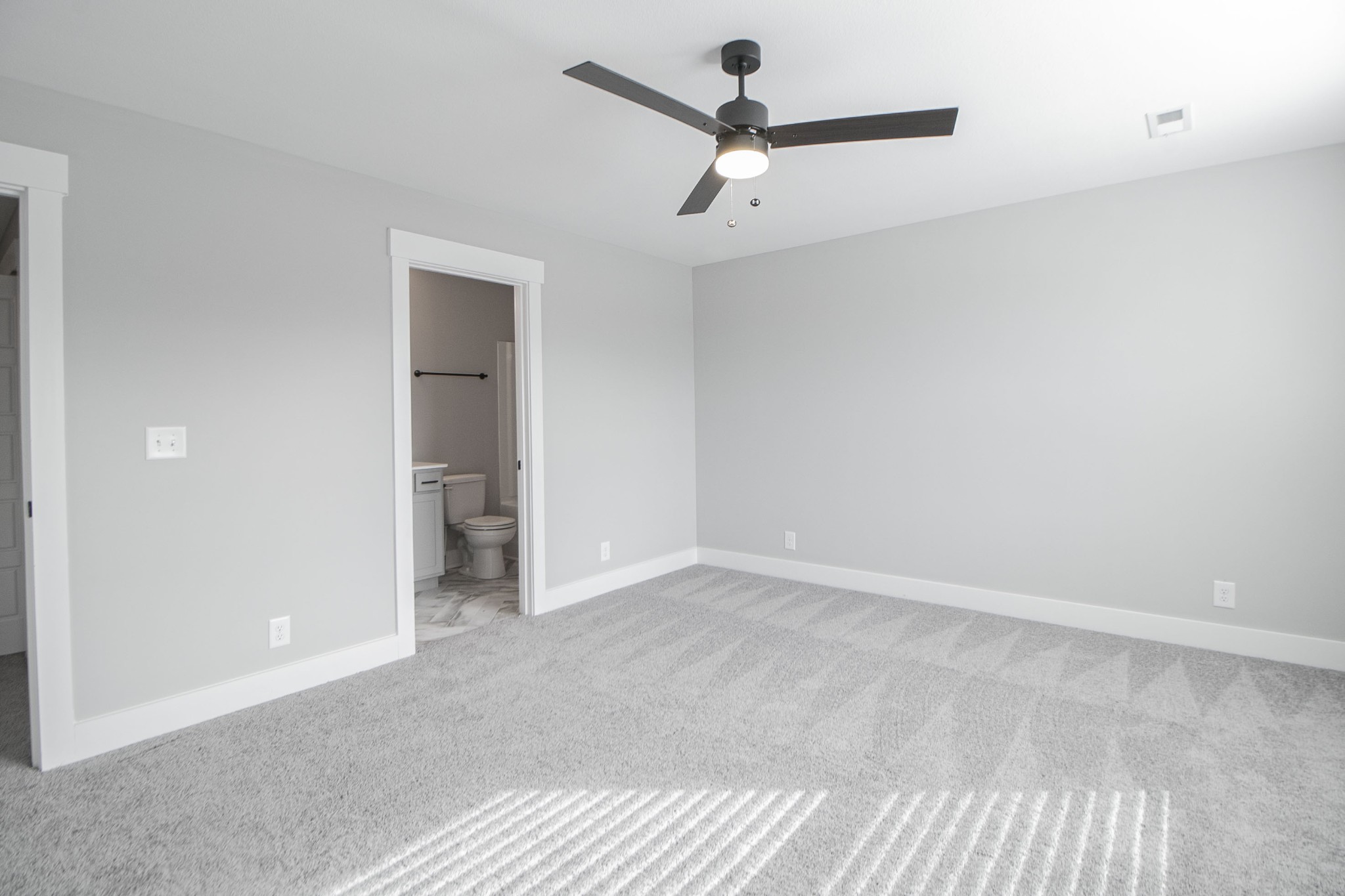 403 Jonathan Wade Circle Property Photo 14