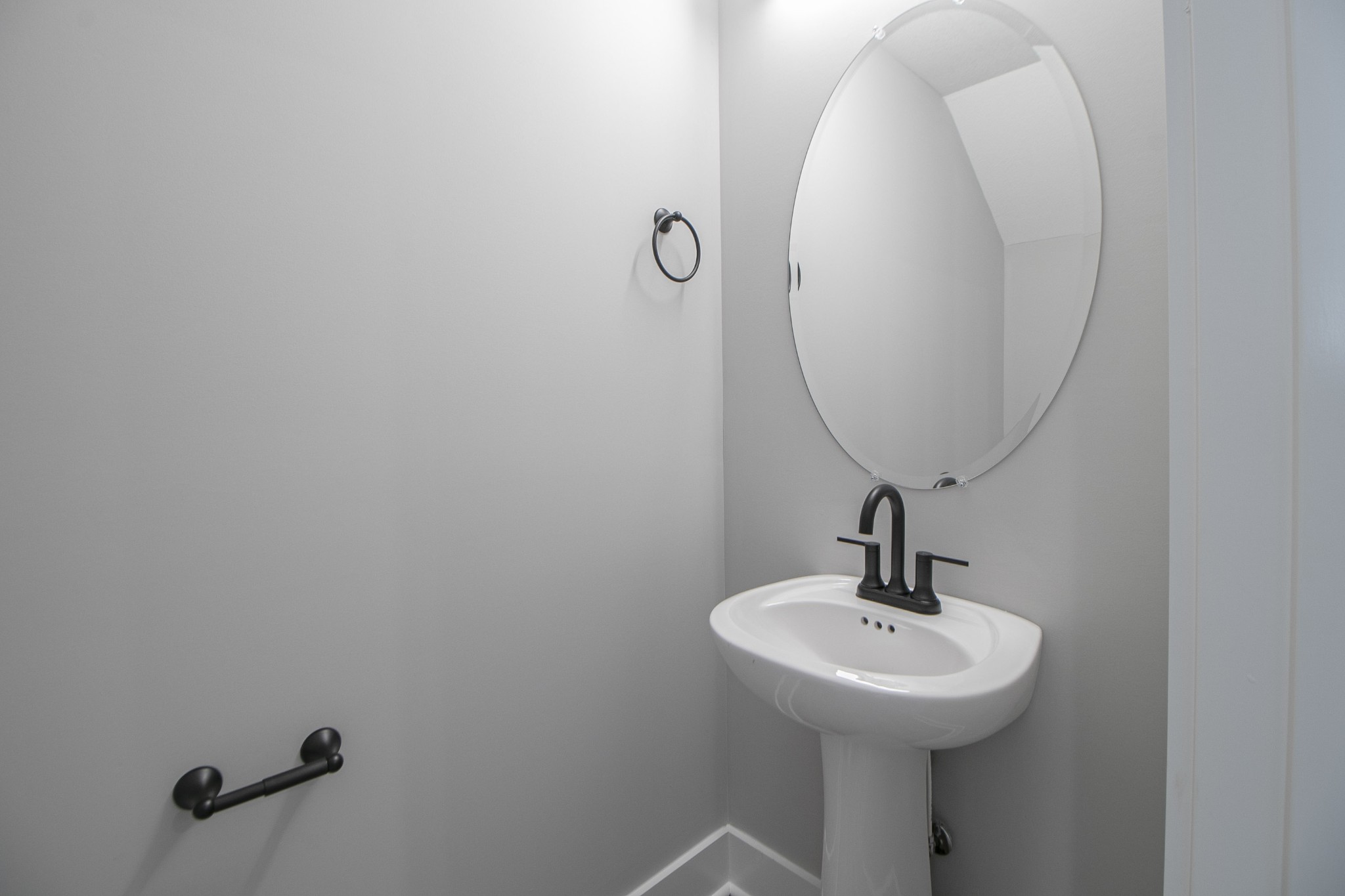 407 Jonathan Wade Circle Property Photo 4