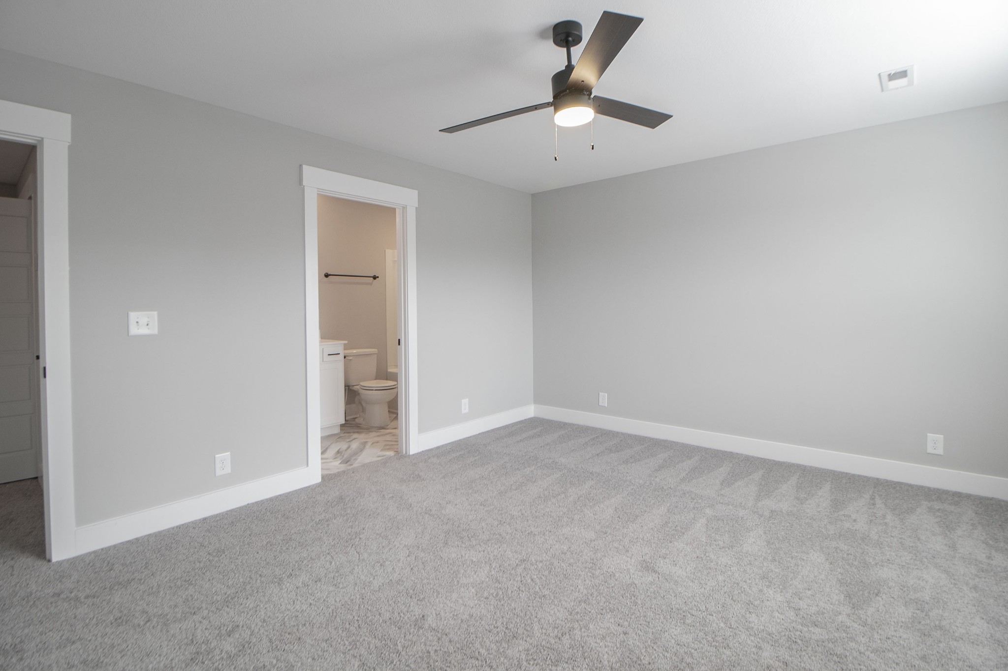 407 Jonathan Wade Circle Property Photo 13
