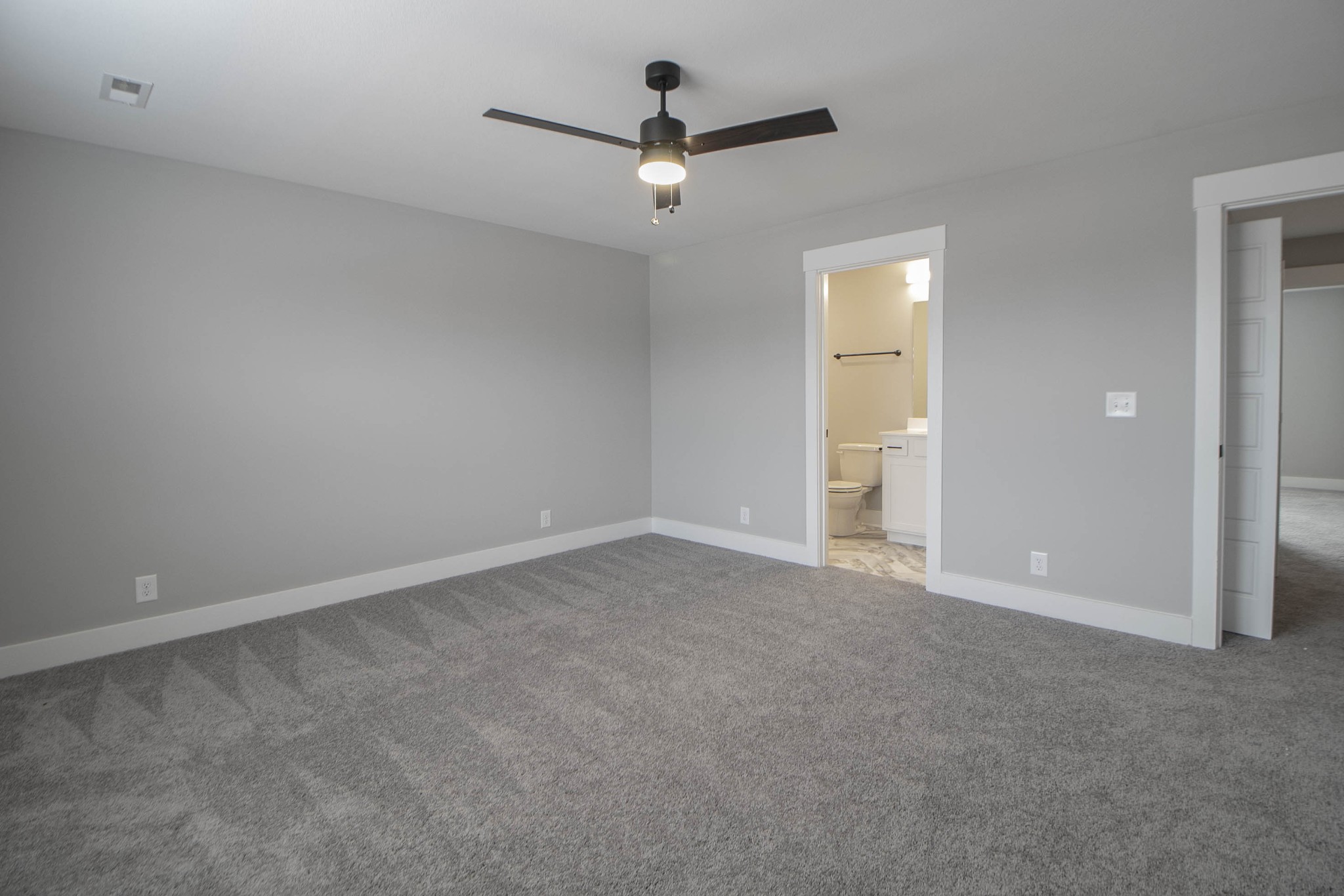 407 Jonathan Wade Circle Property Photo 19