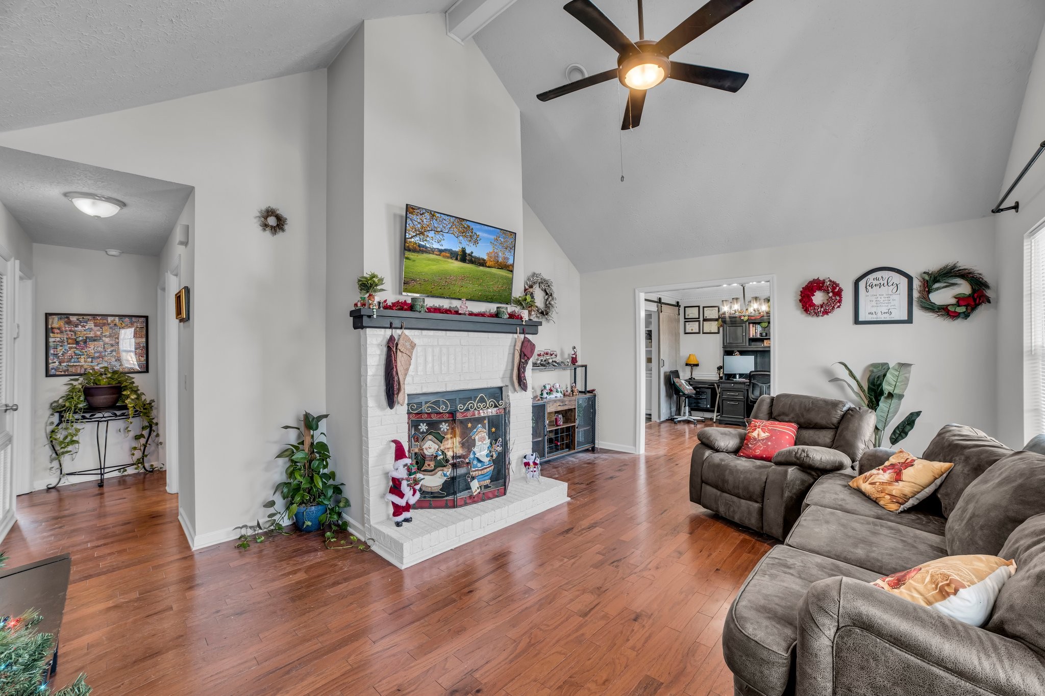420 Hickory Timber Ct Property Photo 24