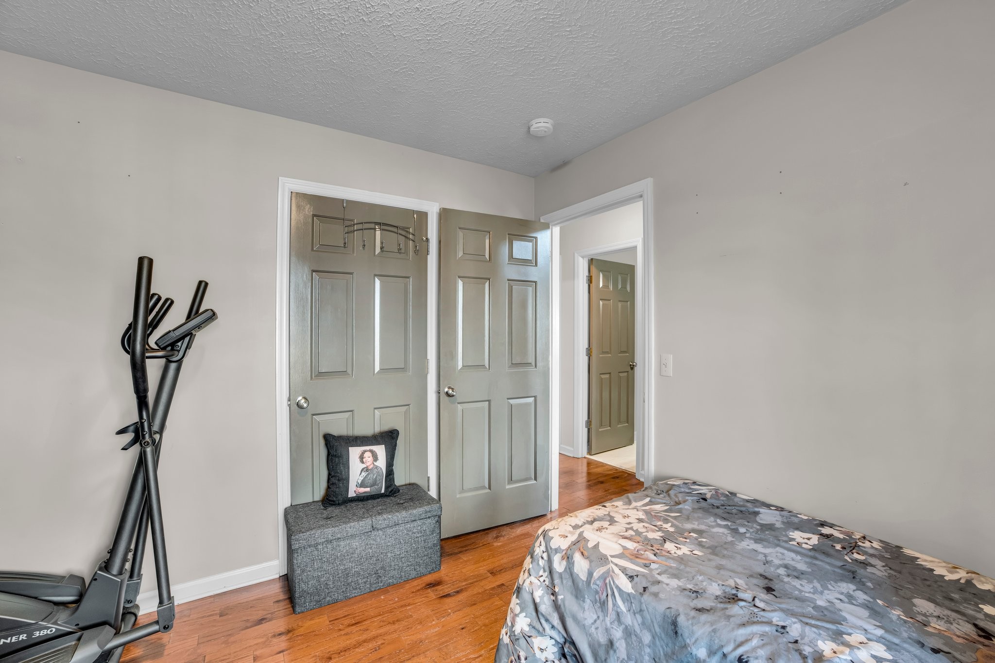 420 Hickory Timber Ct Property Photo 26