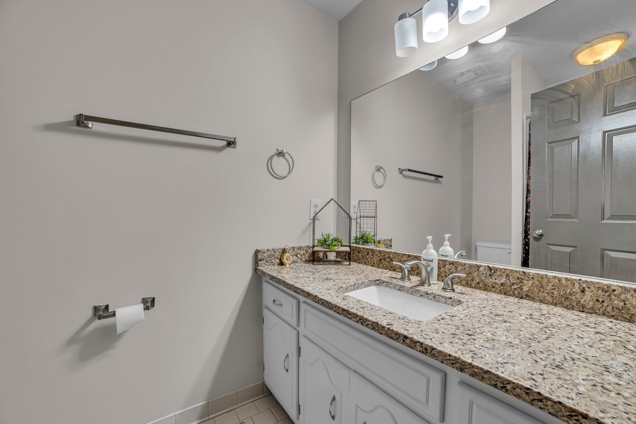 420 Hickory Timber Ct Property Photo 32