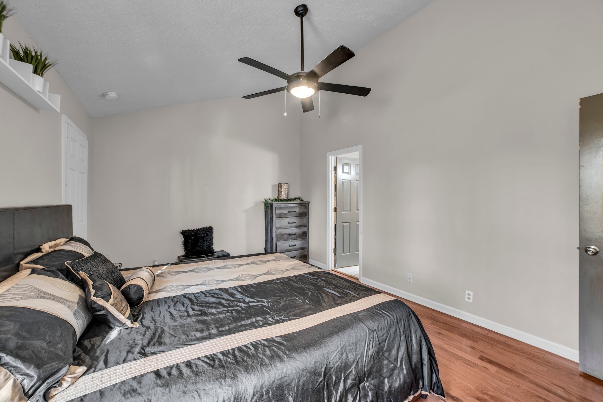 420 Hickory Timber Ct Property Photo 35