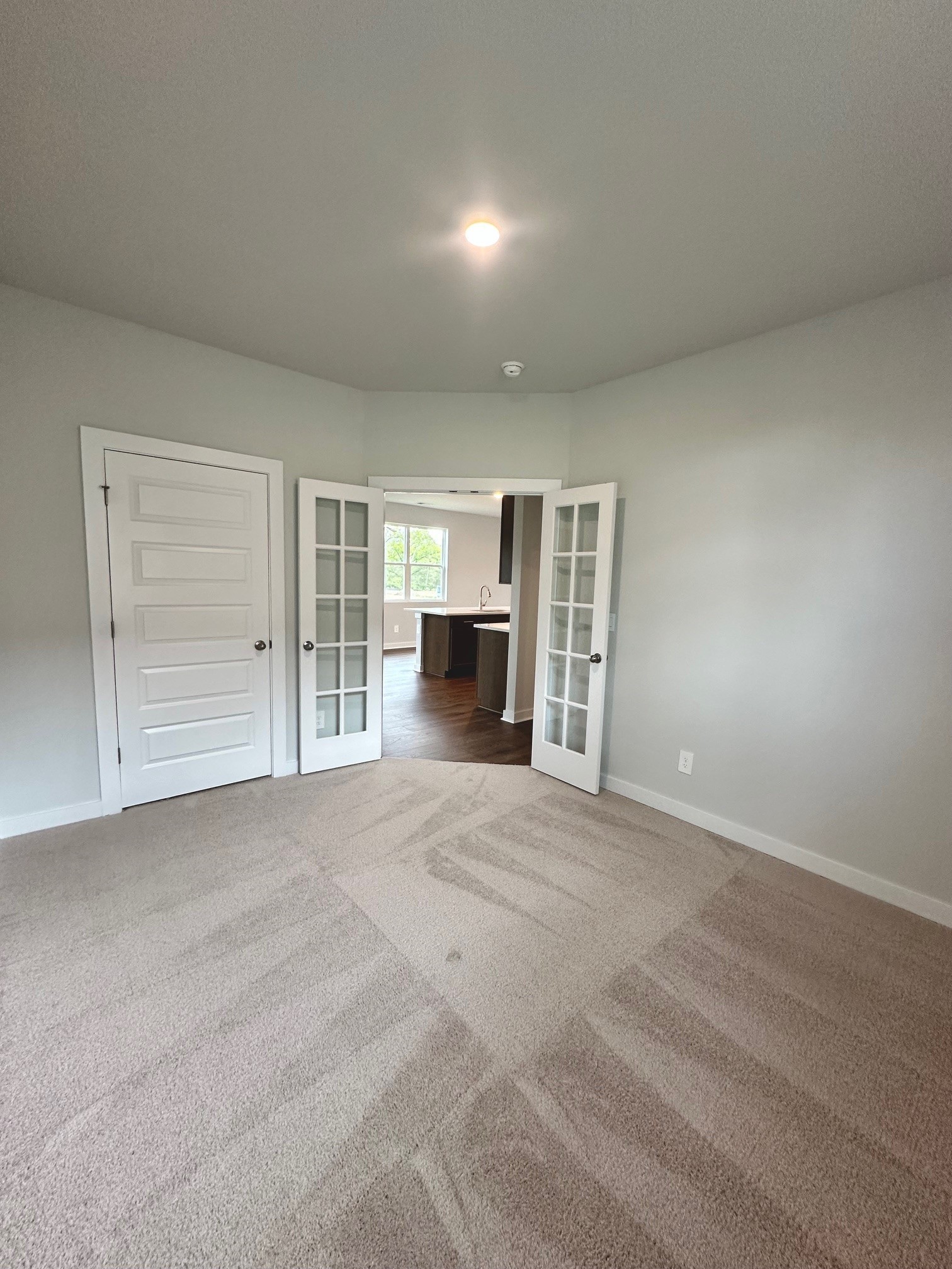 1061 Stoney Brook Pvt Bend Property Photo 12