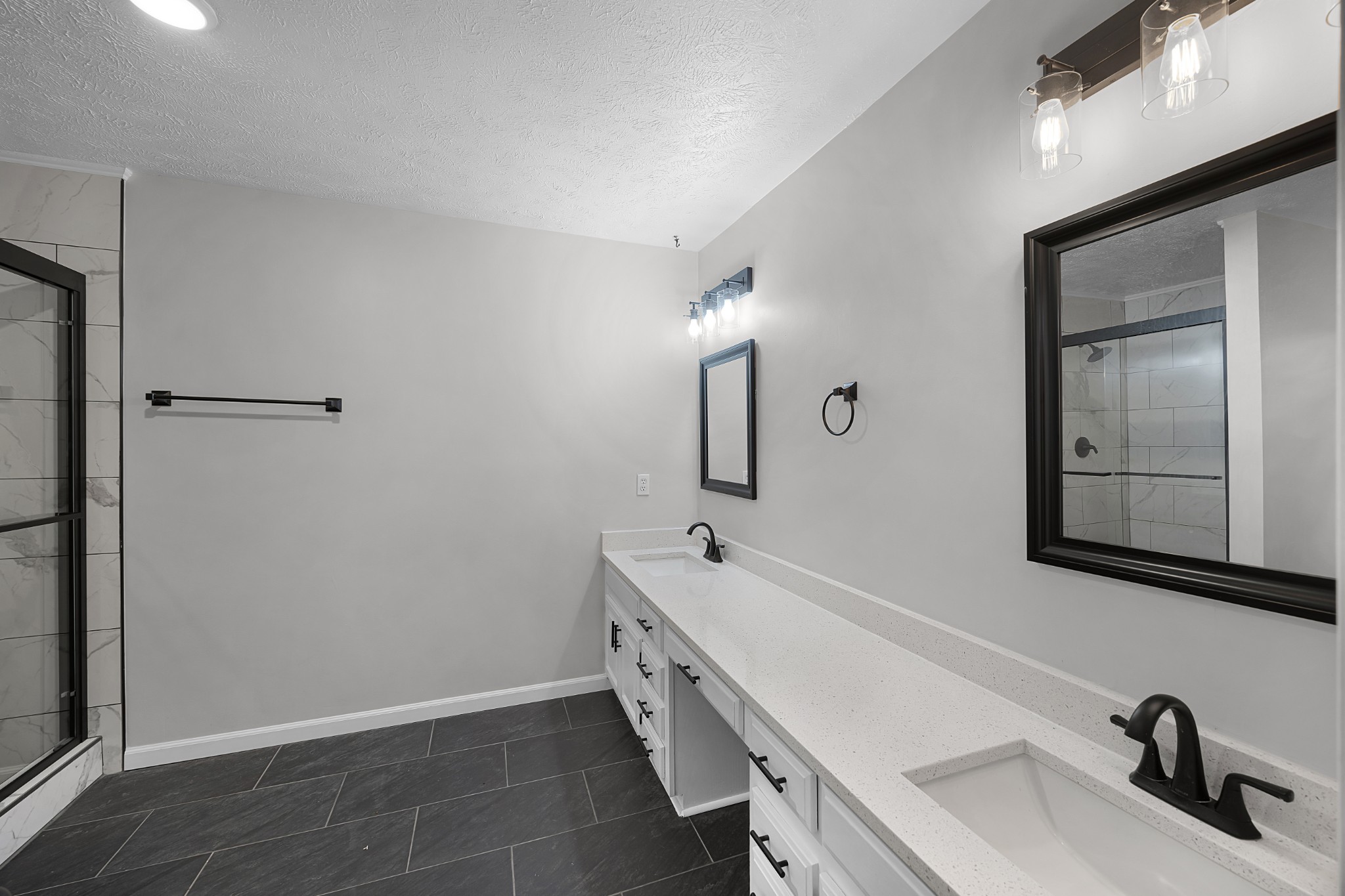 44 Blue Grass Cove Property Photo 11