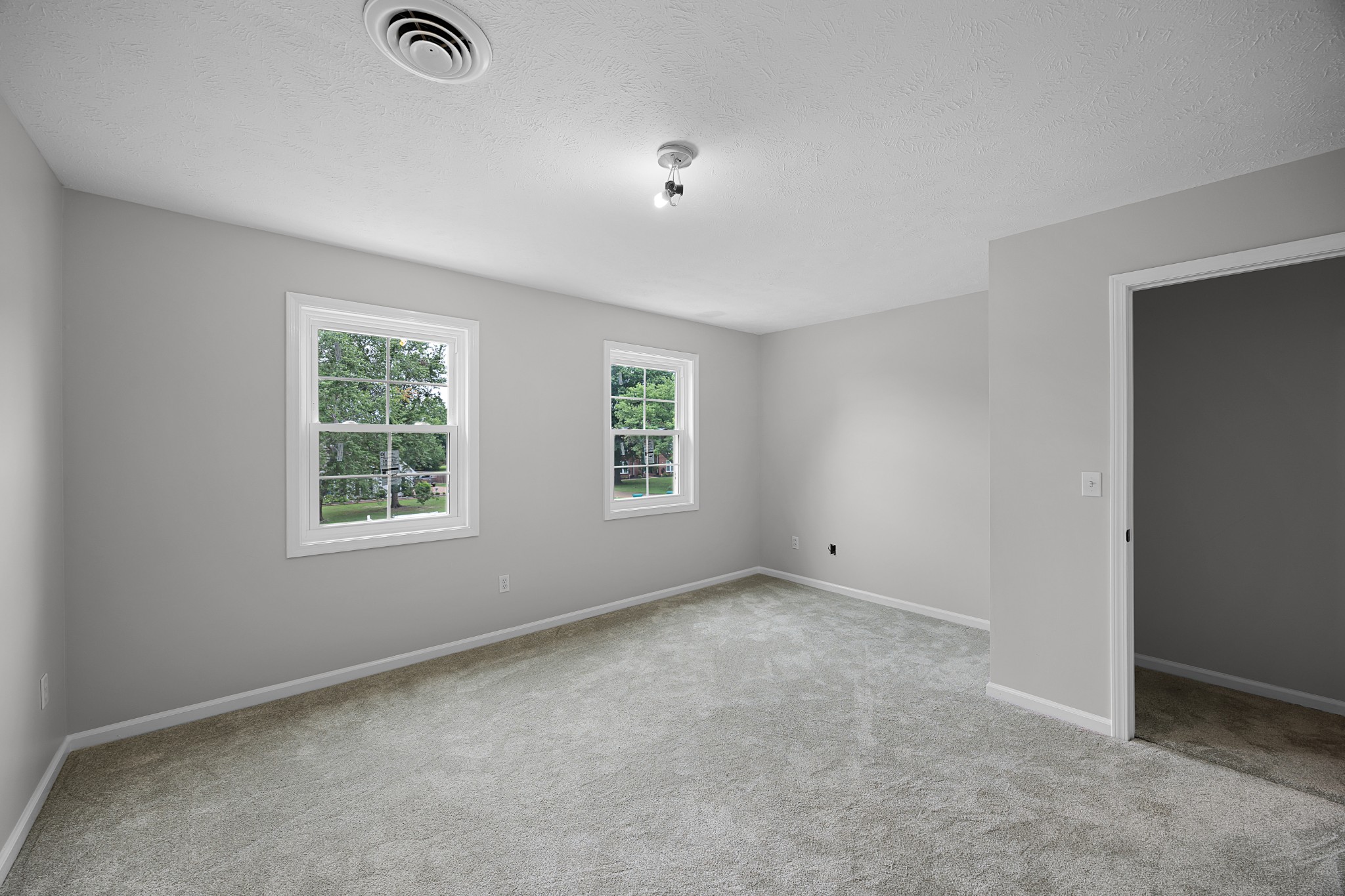 44 Blue Grass Cove Property Photo 16