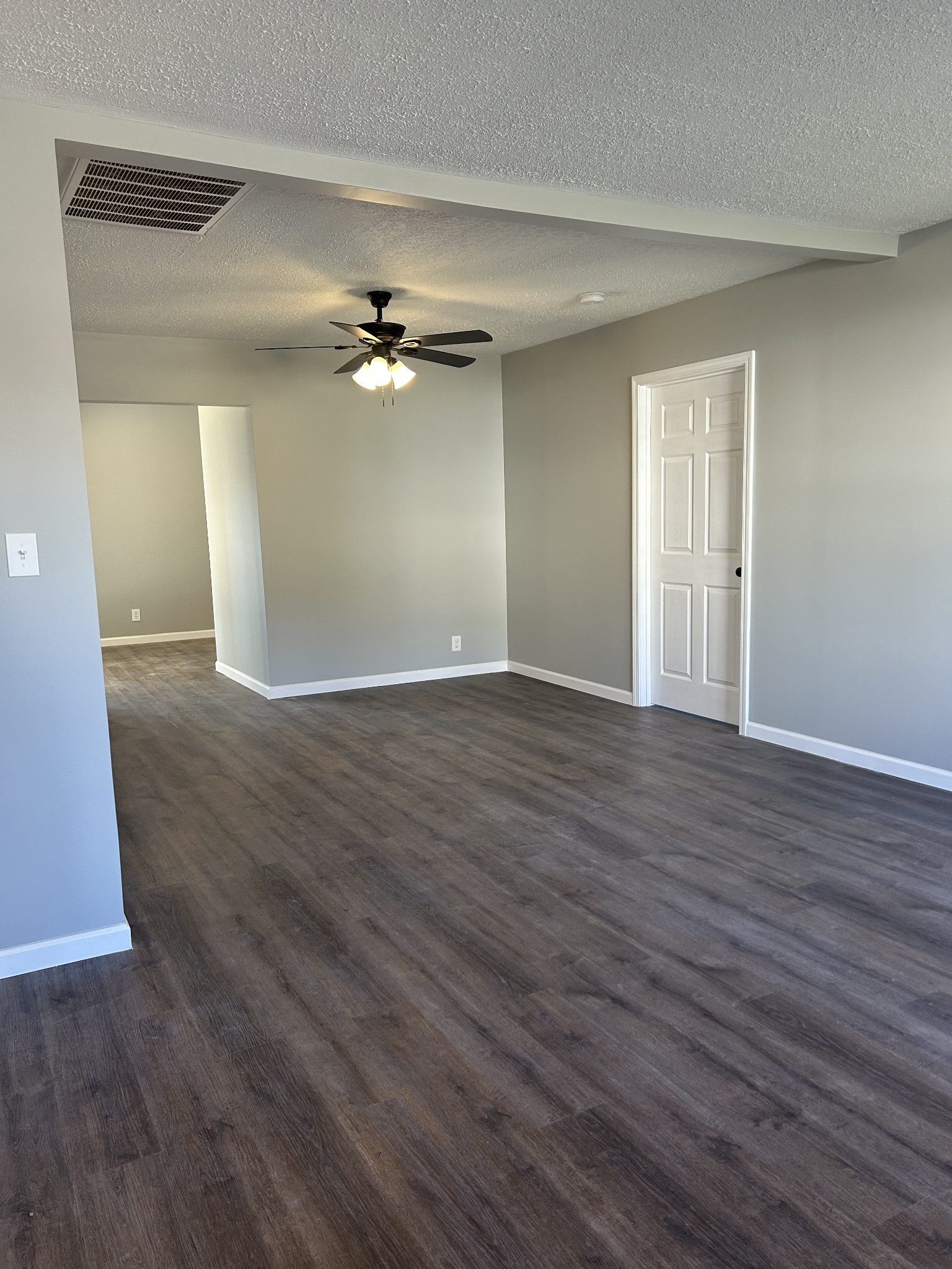 121 Poplar St Property Photo 2