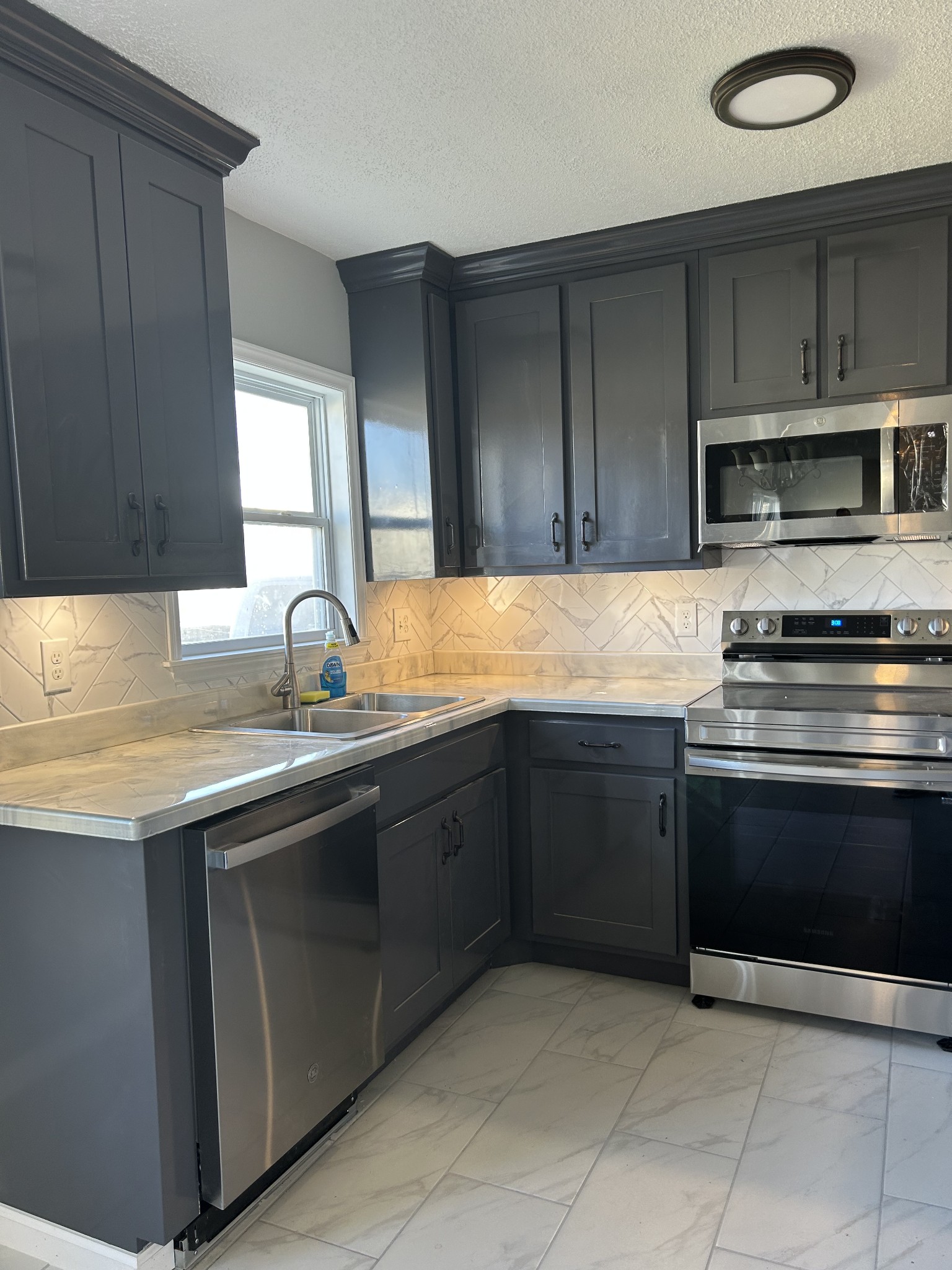 121 Poplar St Property Photo 11