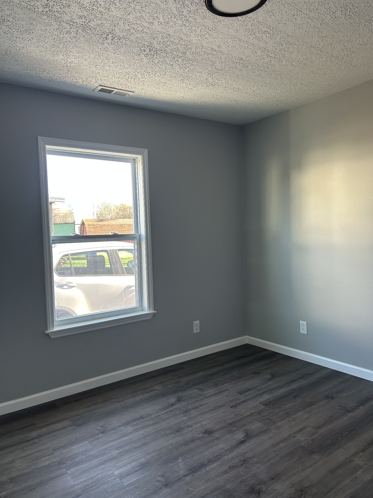 121 Poplar St Property Photo 24