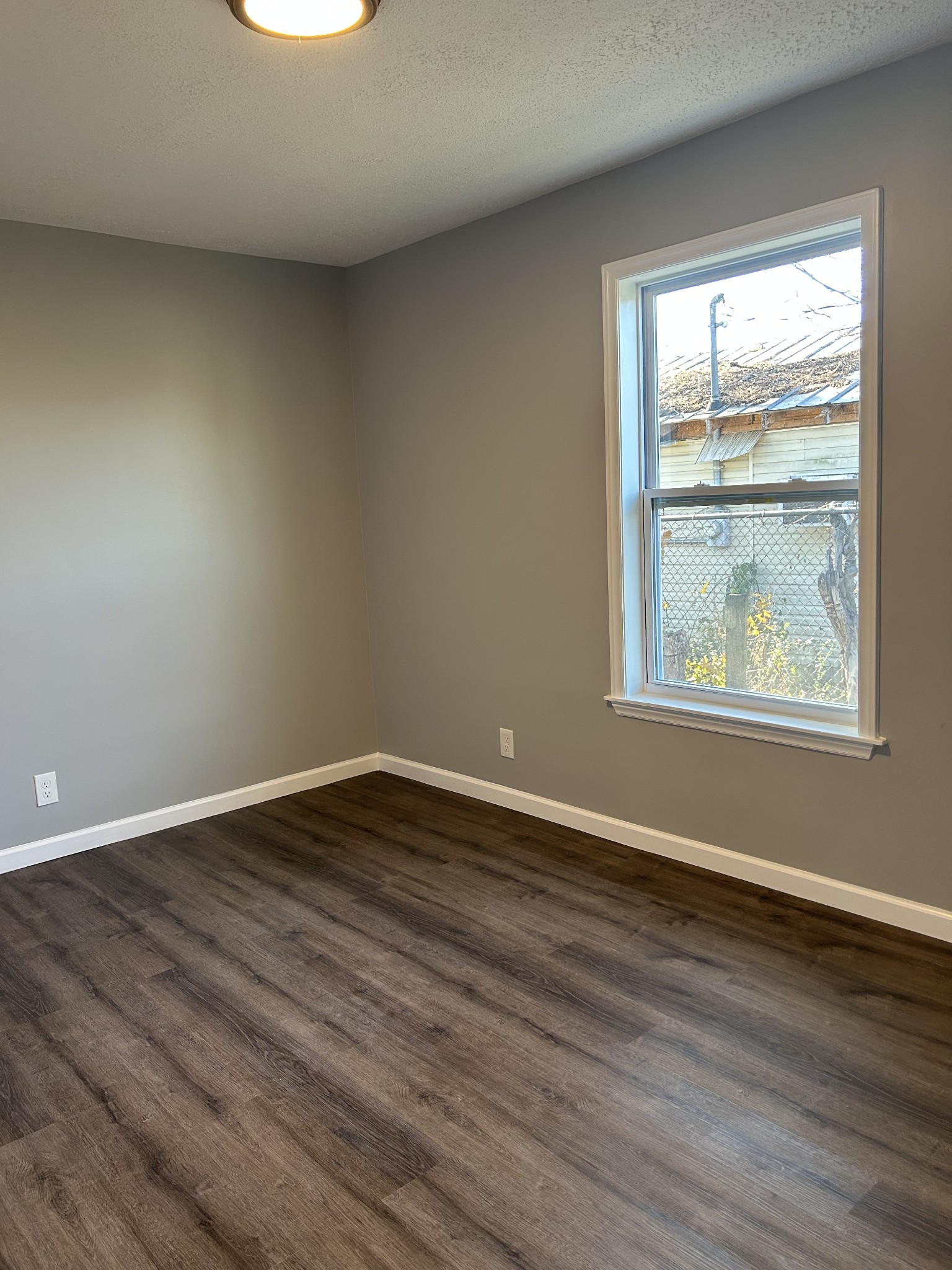 121 Poplar St Property Photo 33