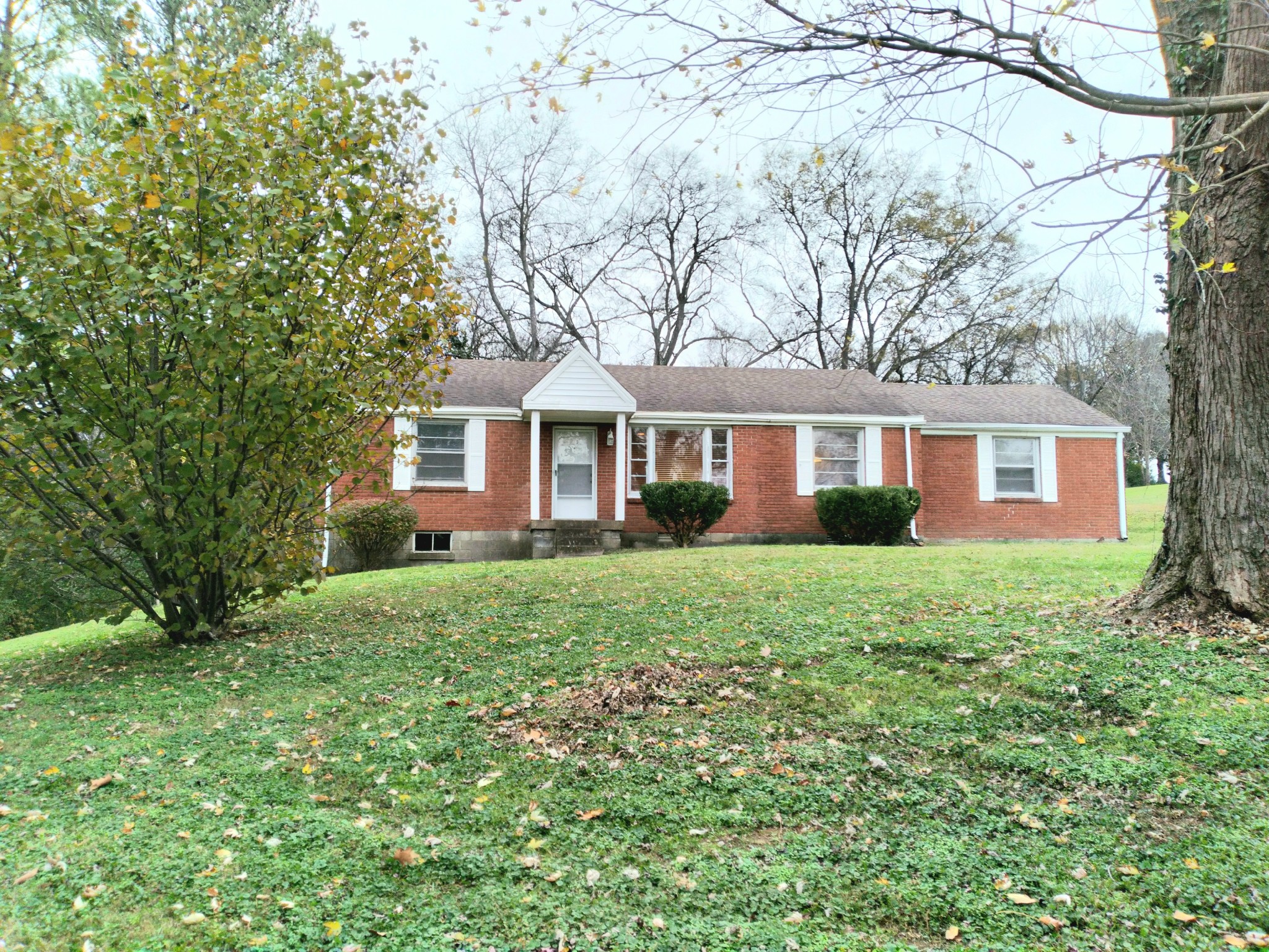 129 Garrett Dr Property Photo 2