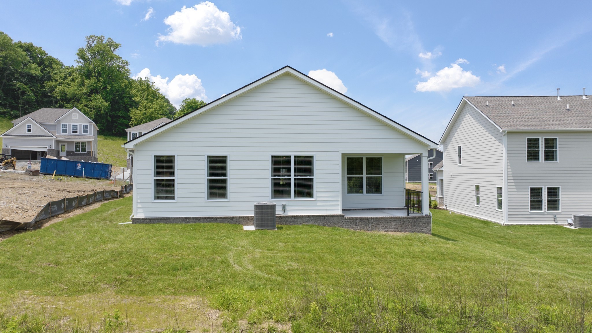 613 Lyness Drive Property Photo 2
