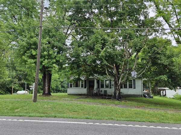 3305 Rugby Pike Property Photo 2
