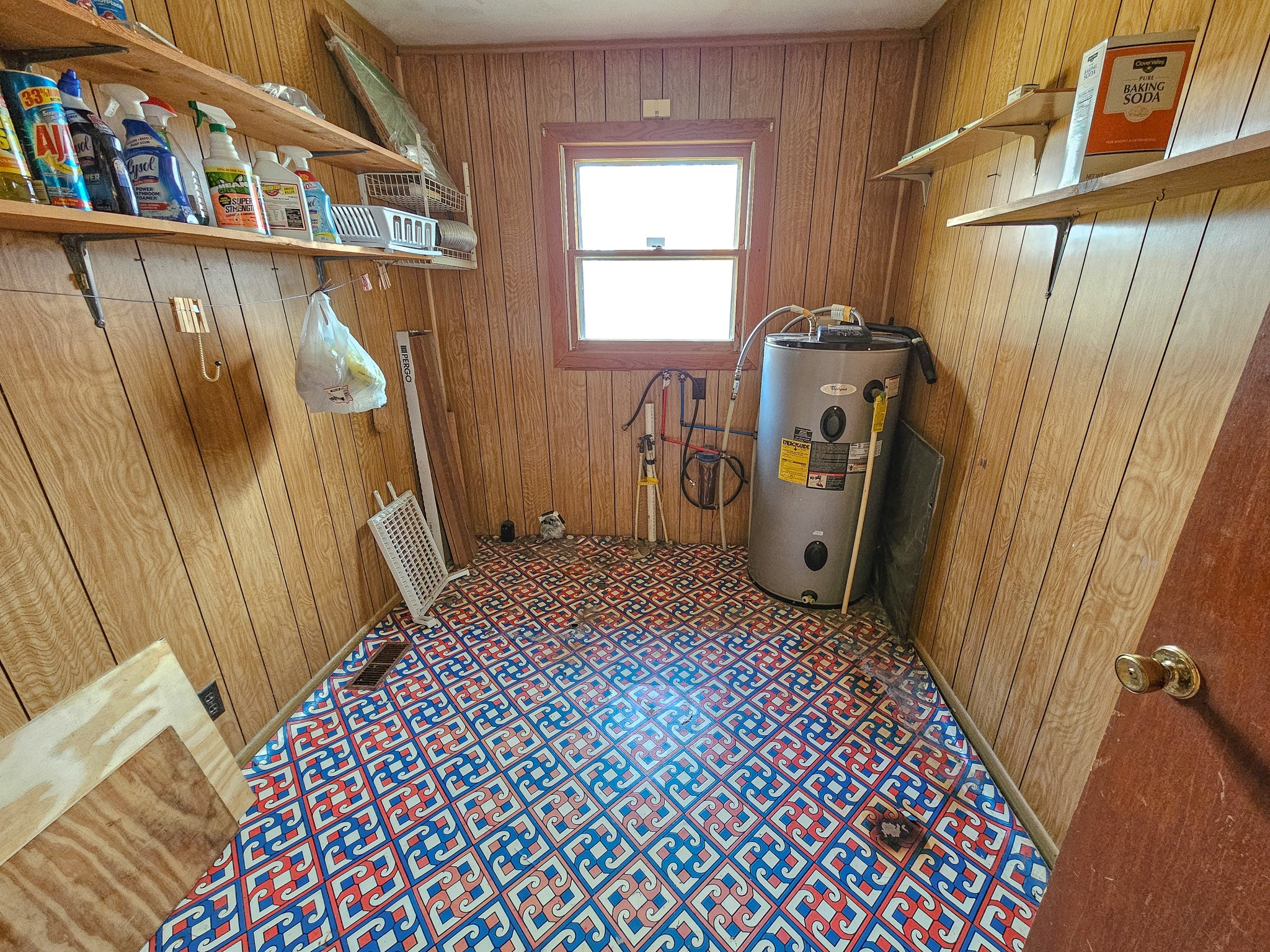 288 Green Rd Property Photo 9