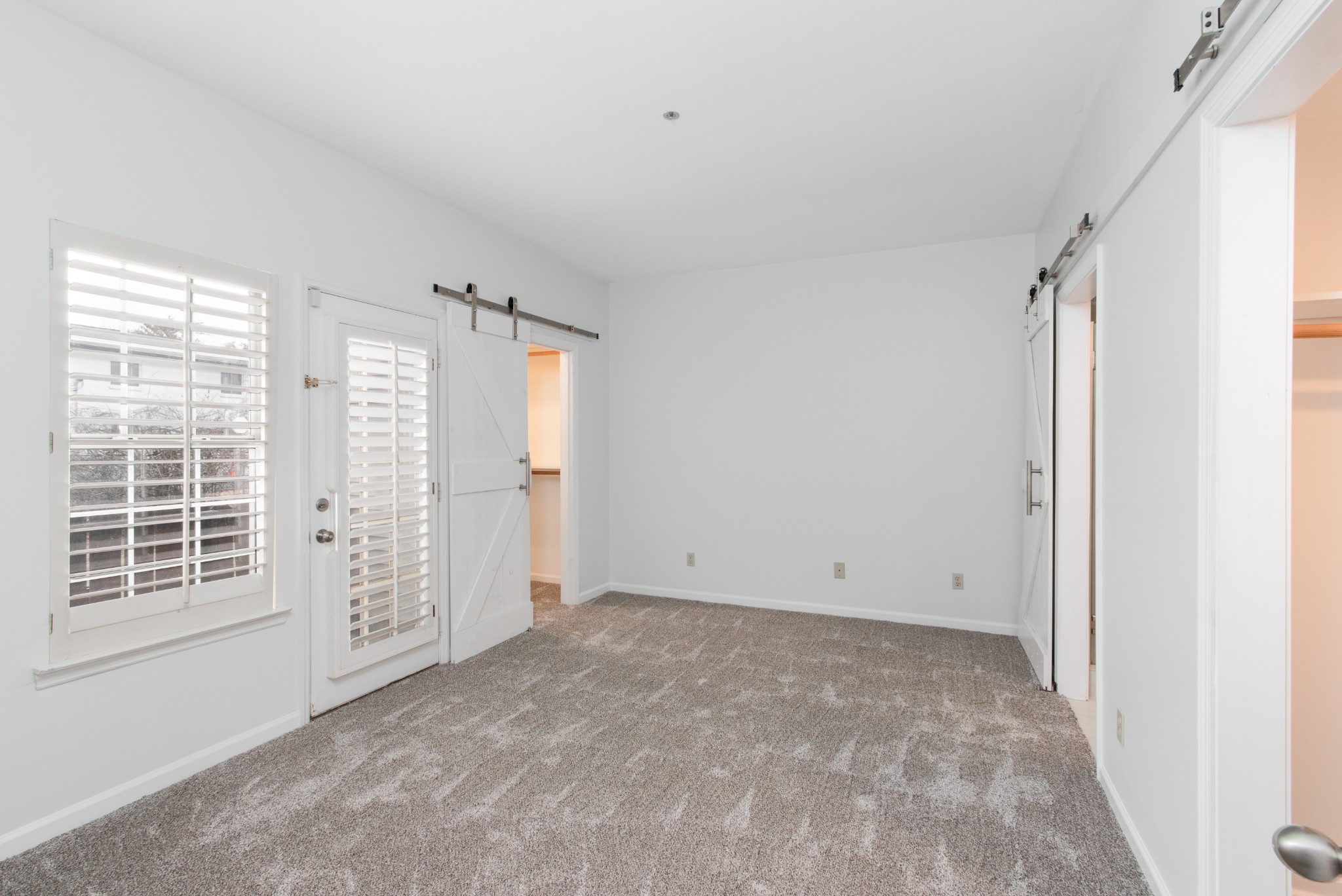 2729 Linmar Ave Property Photo 8