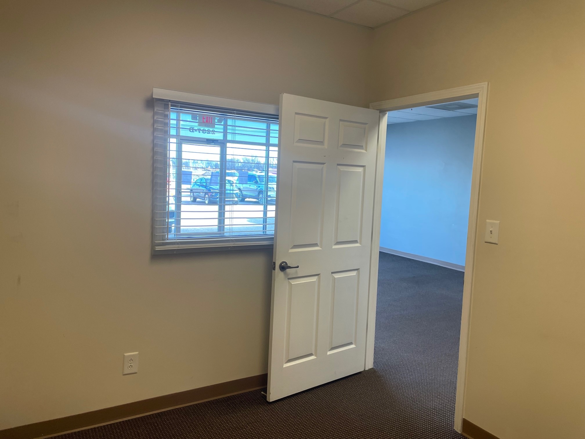 2237d Lowes Dr, W Property Photo 8