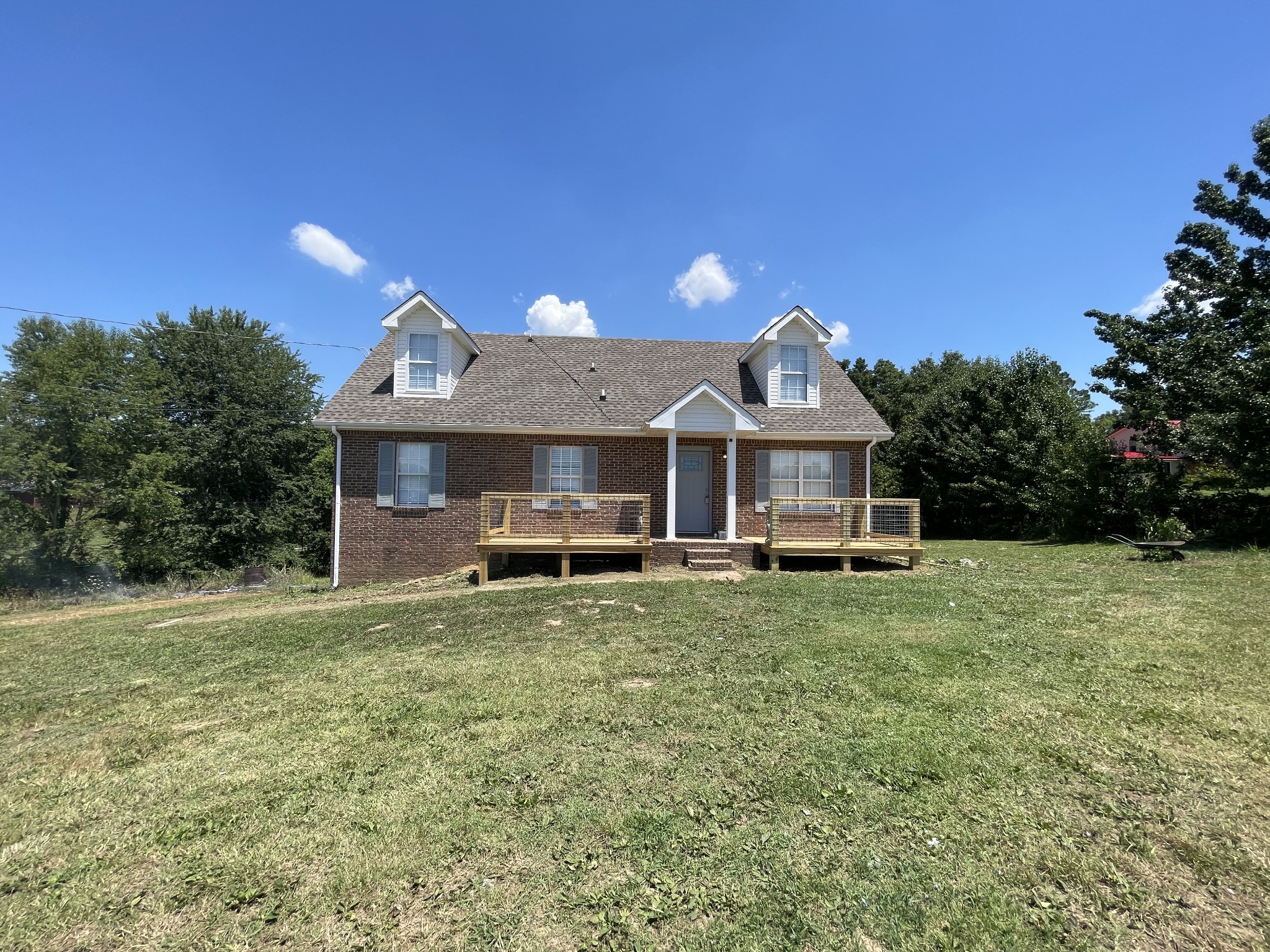 829 Tommy Oliver Rd Property Photo 3