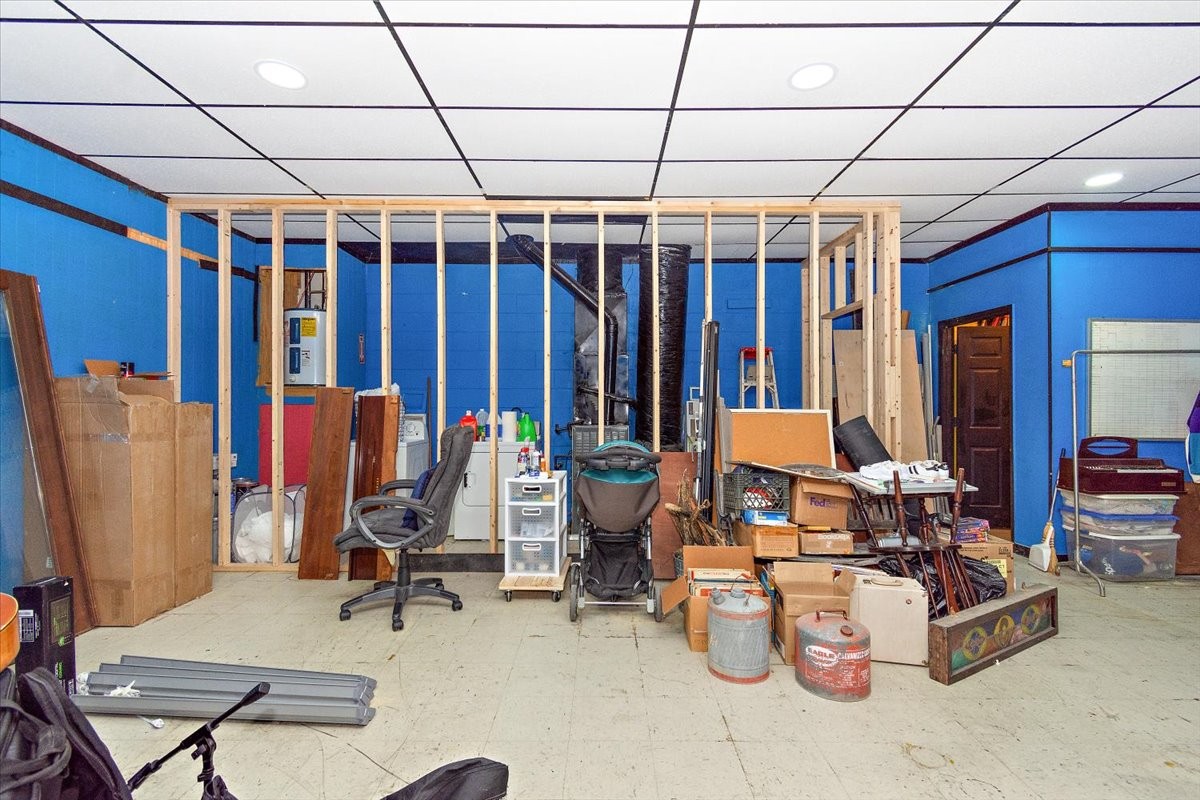 200 E Broadway St Property Photo 30