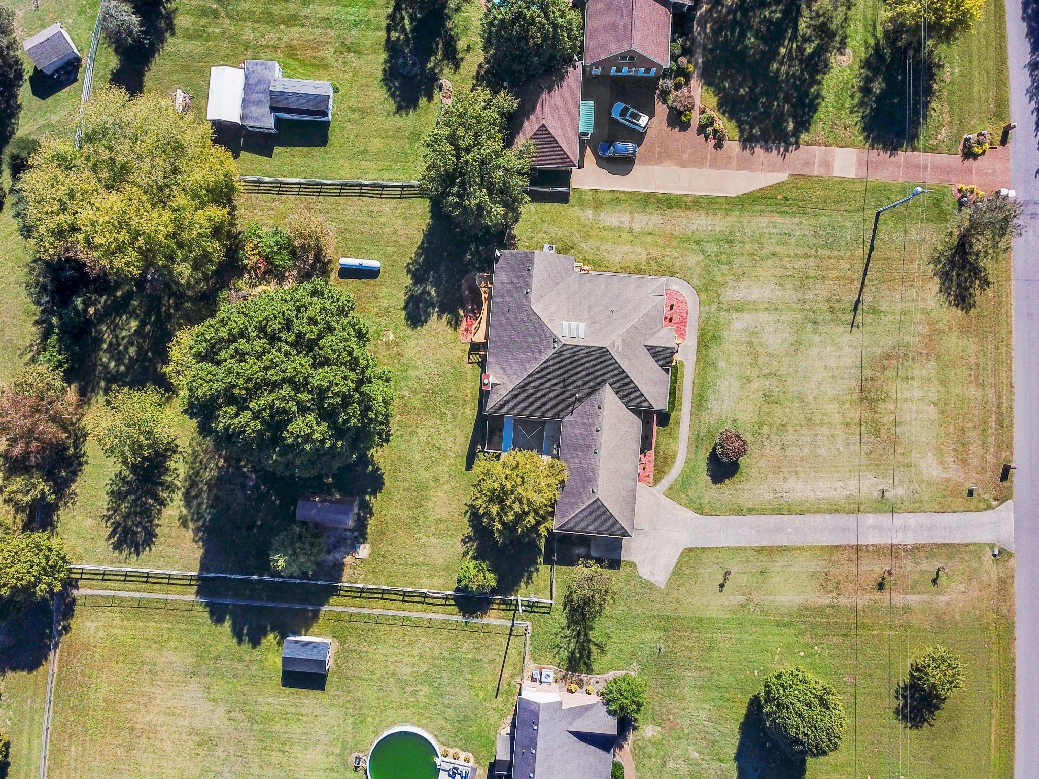 1661 S Walker Rd Property Photo 4