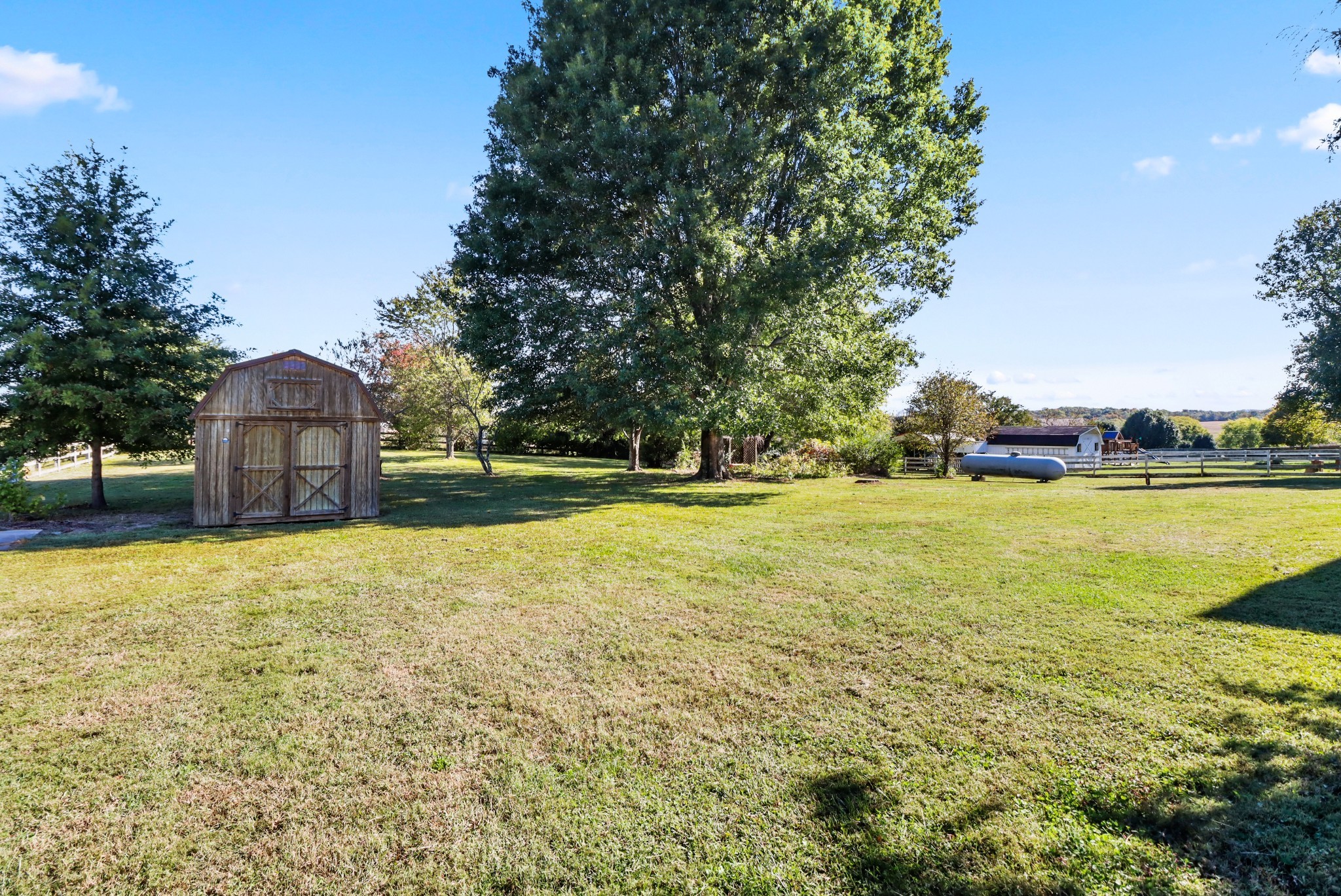 1661 S Walker Rd Property Photo 8
