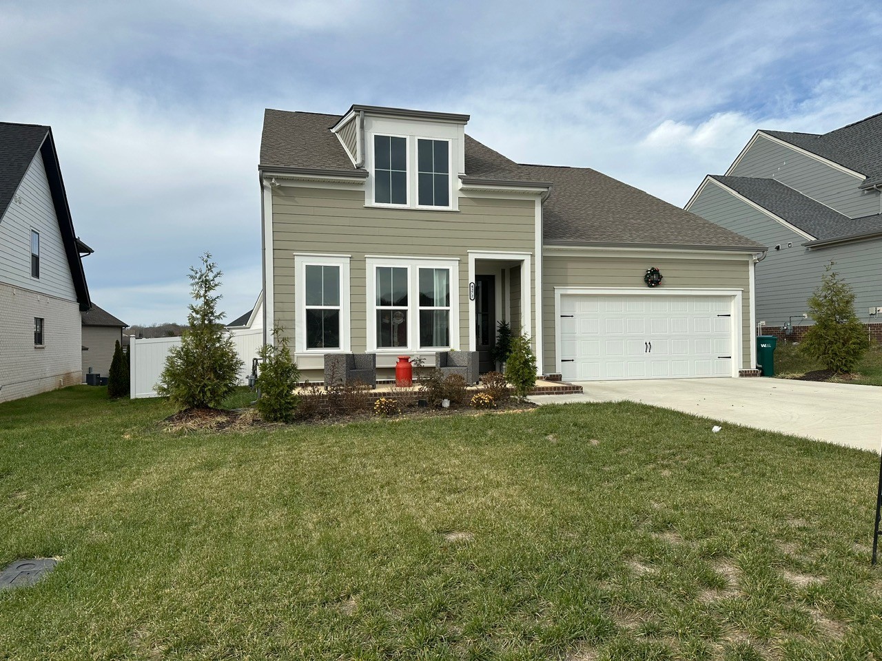 4372 Spregan Way Property Photo 4