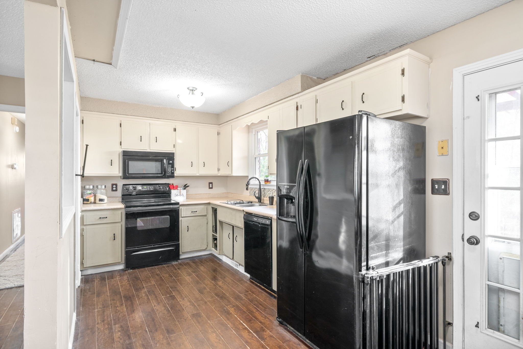 434 Bluff Dr Property Photo 10
