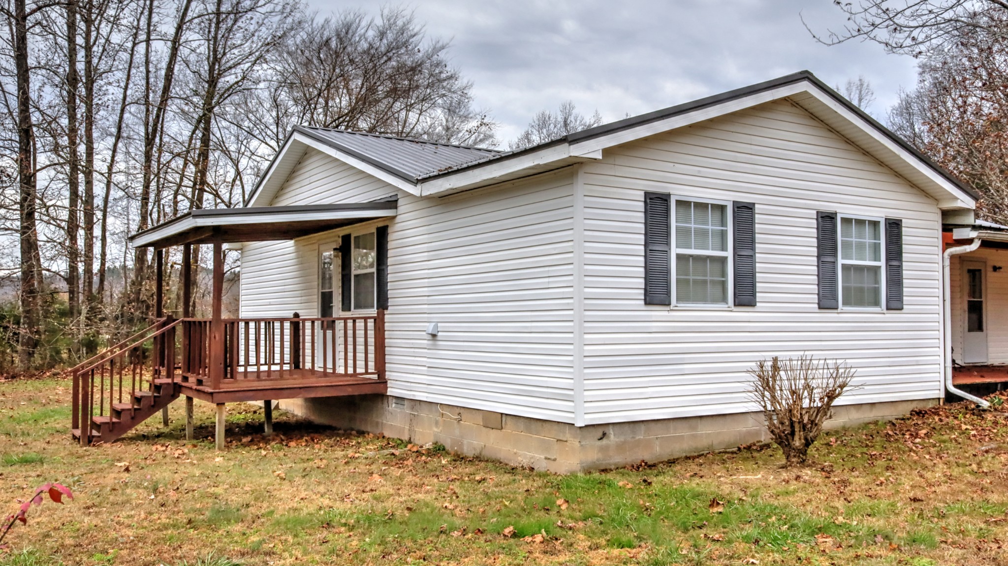1636 Toms Creek Road Property Photo 4