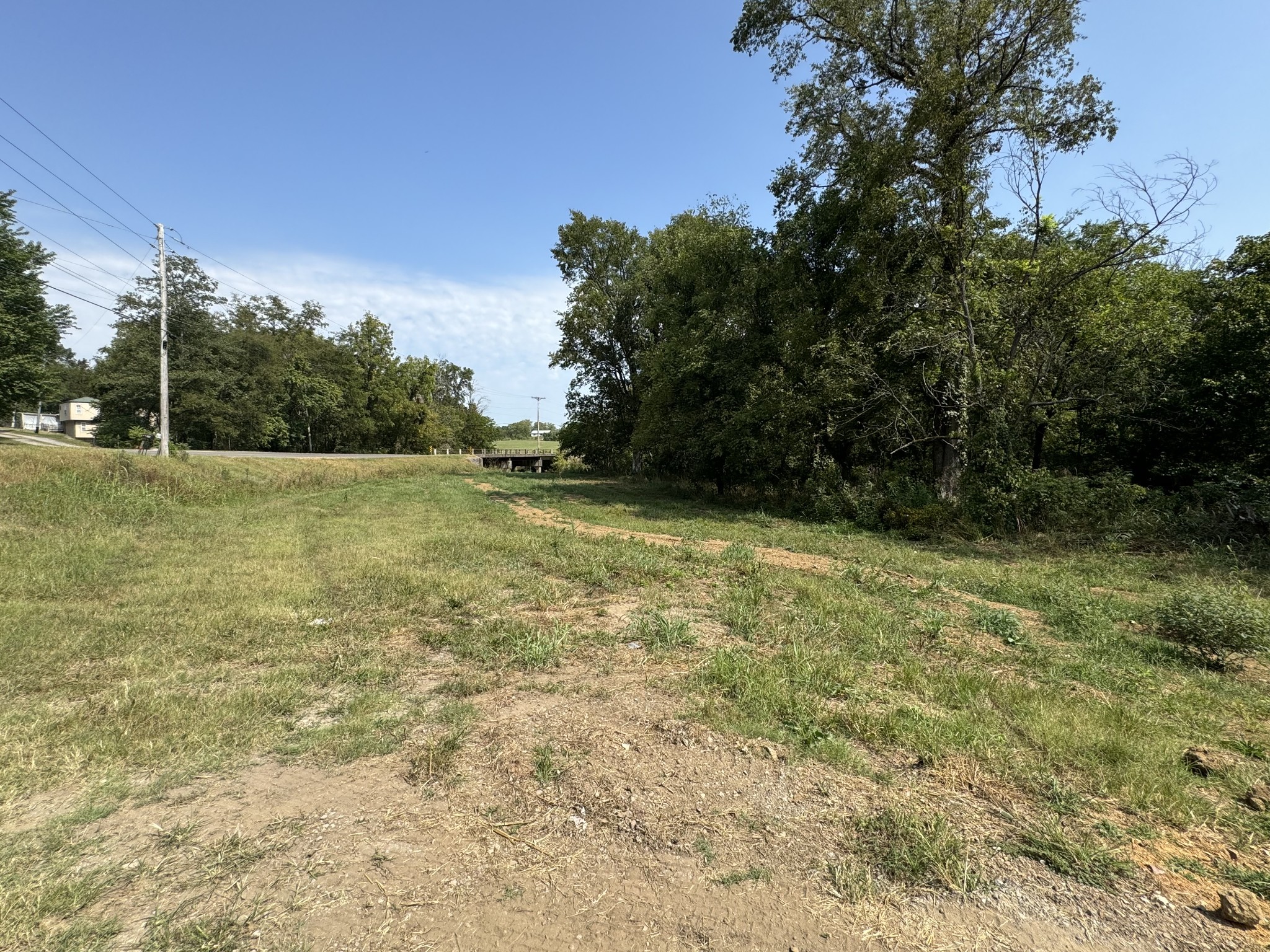 121 Mimosa Rd Property Photo 5