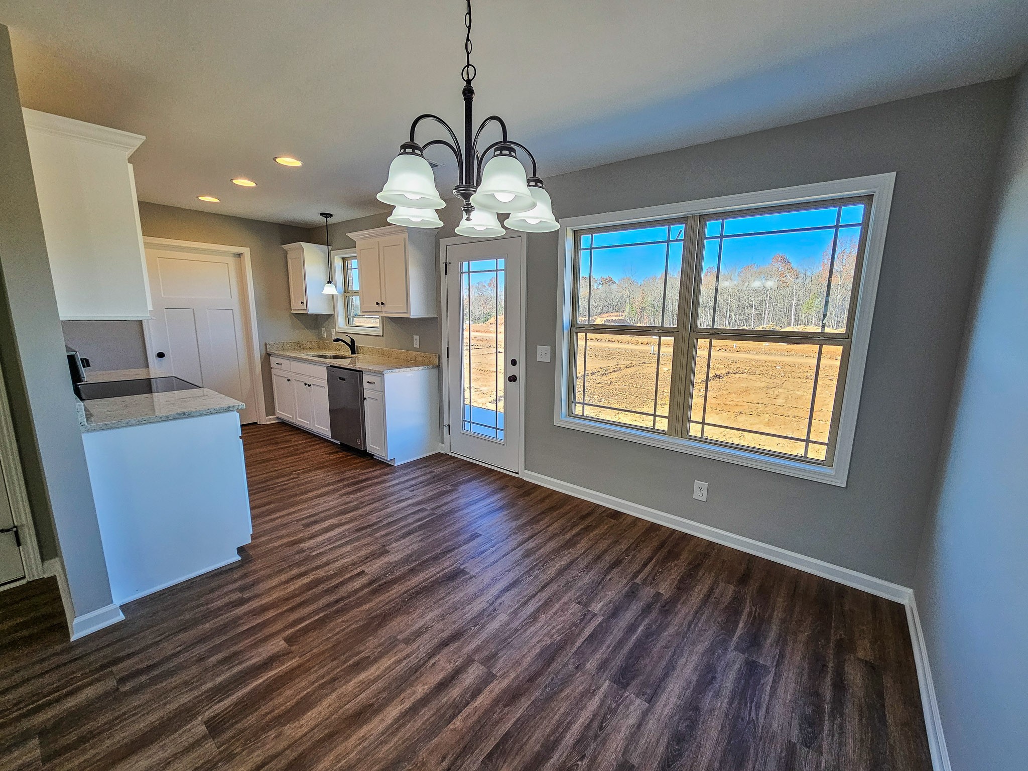 1527 Green Lane Property Photo 6