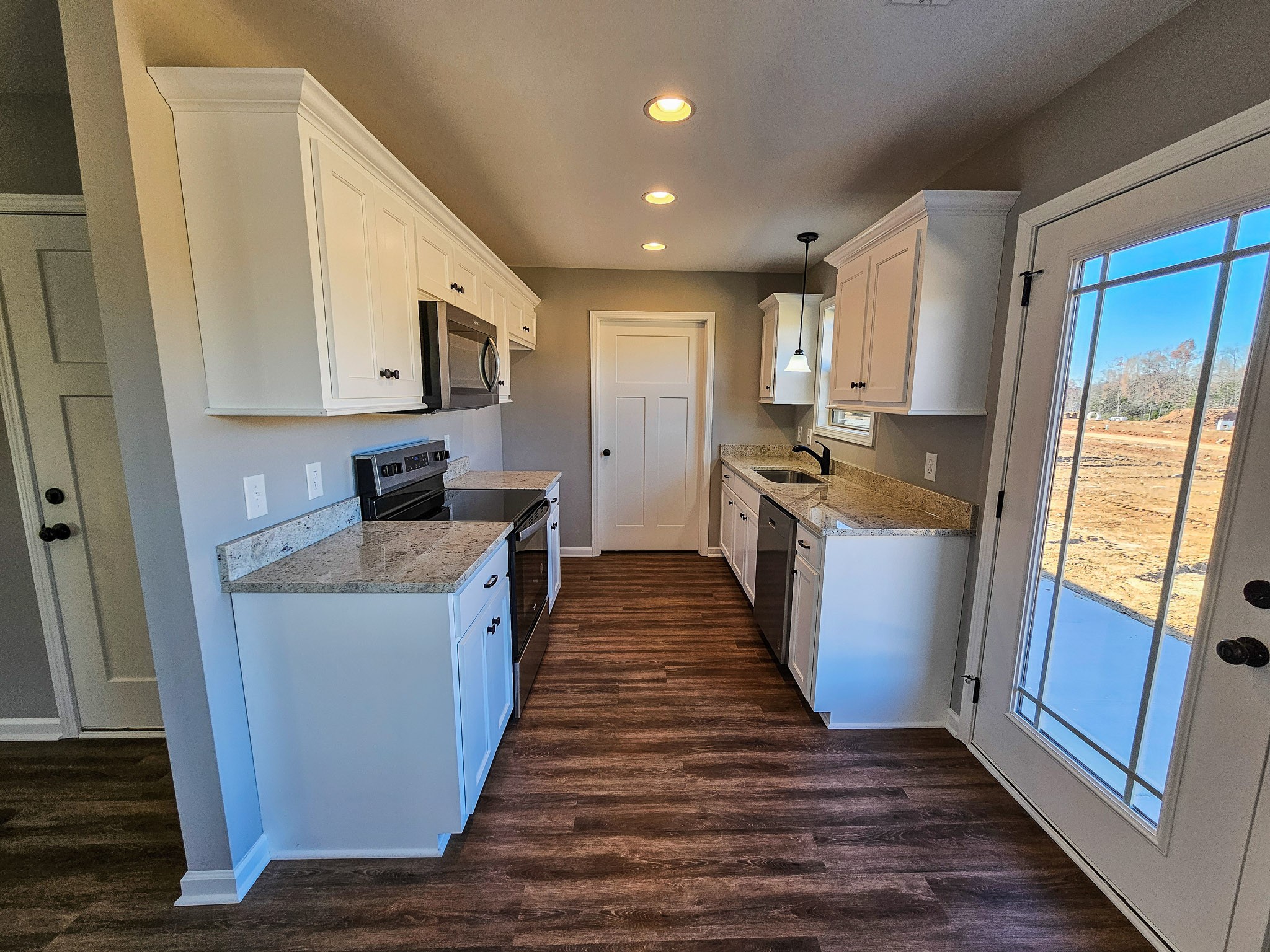 1527 Green Lane Property Photo 7