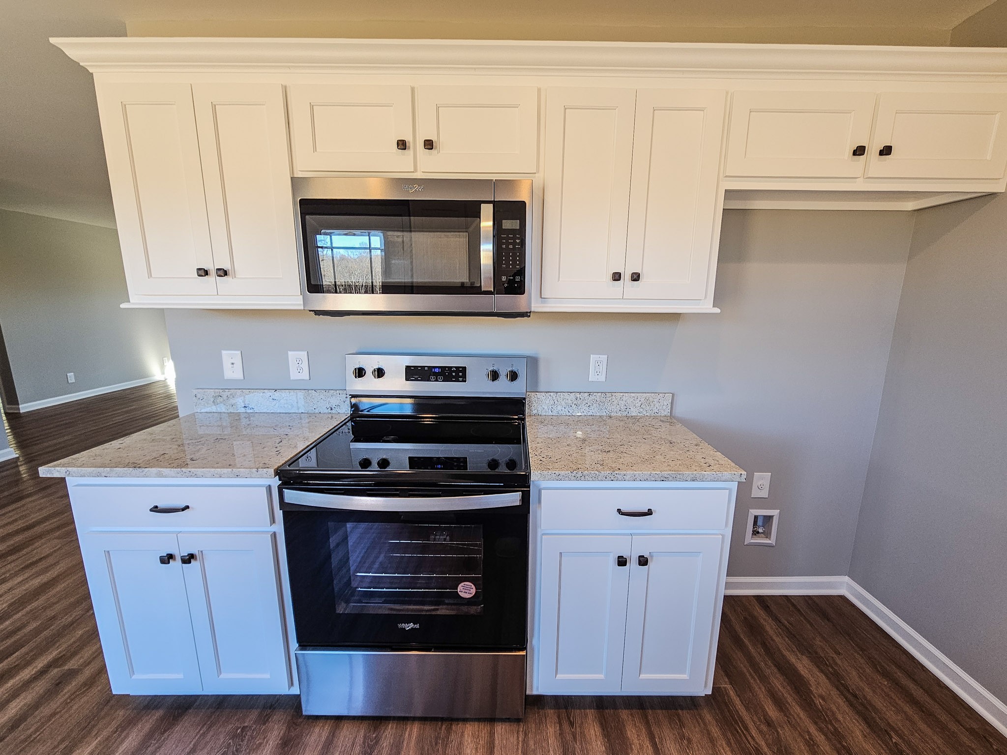 1527 Green Lane Property Photo 10