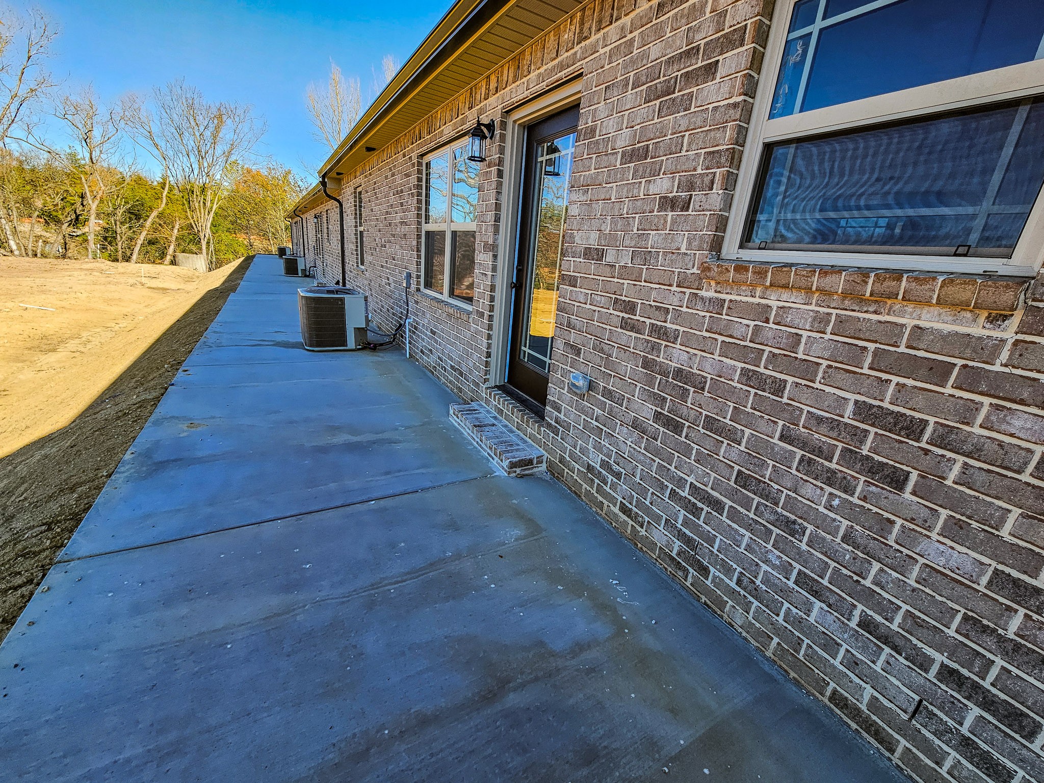 1523 Green Ln Property Photo 4