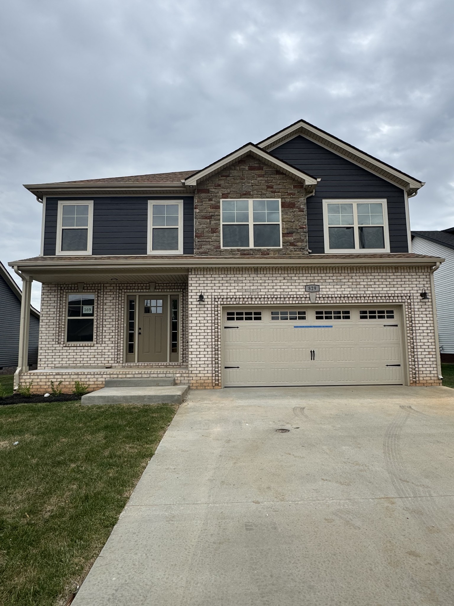 169 Anderson Place Property Photo