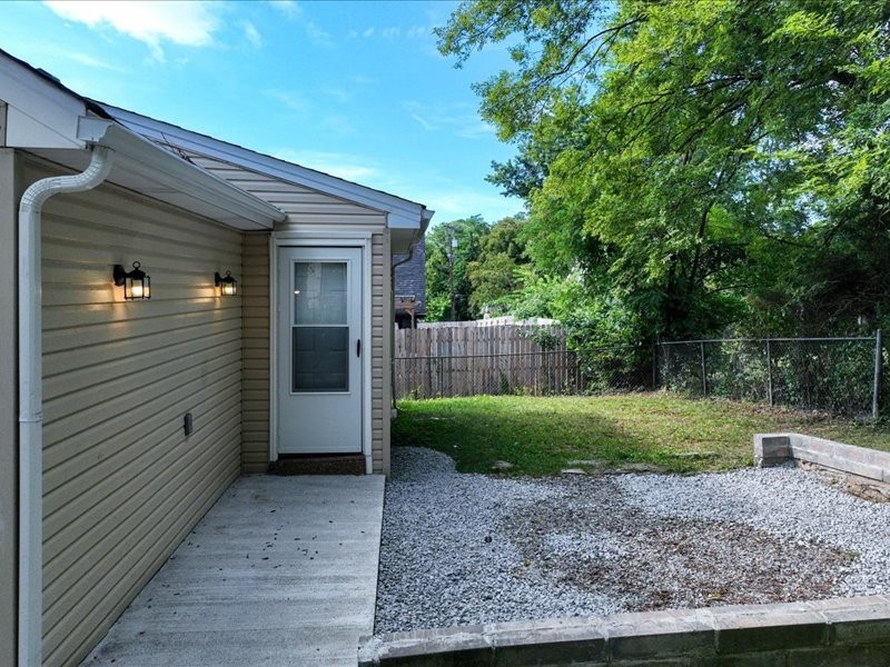3905 Bradley Ct Property Photo 12