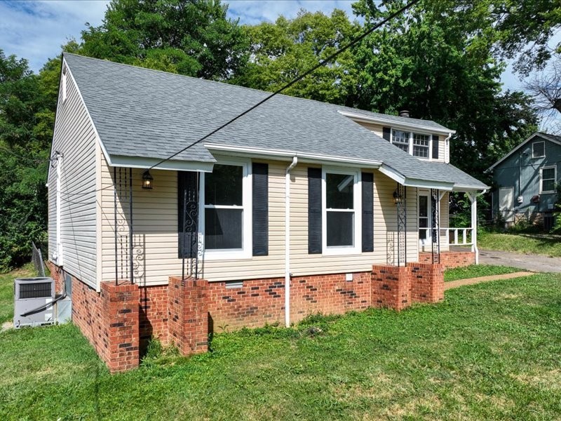 3905 Bradley Ct Property Photo 13