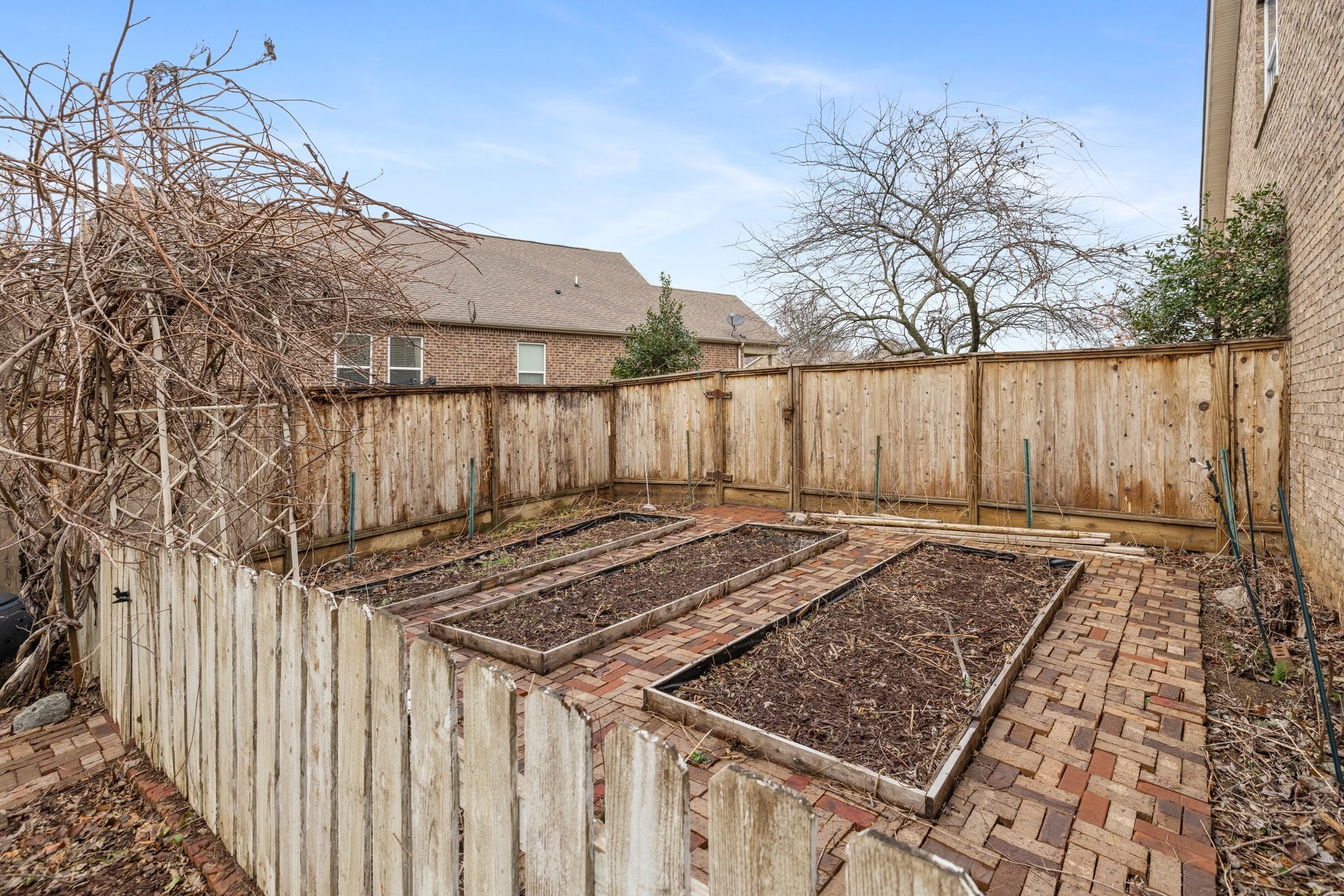 2016 Morton Dr Property Photo 46