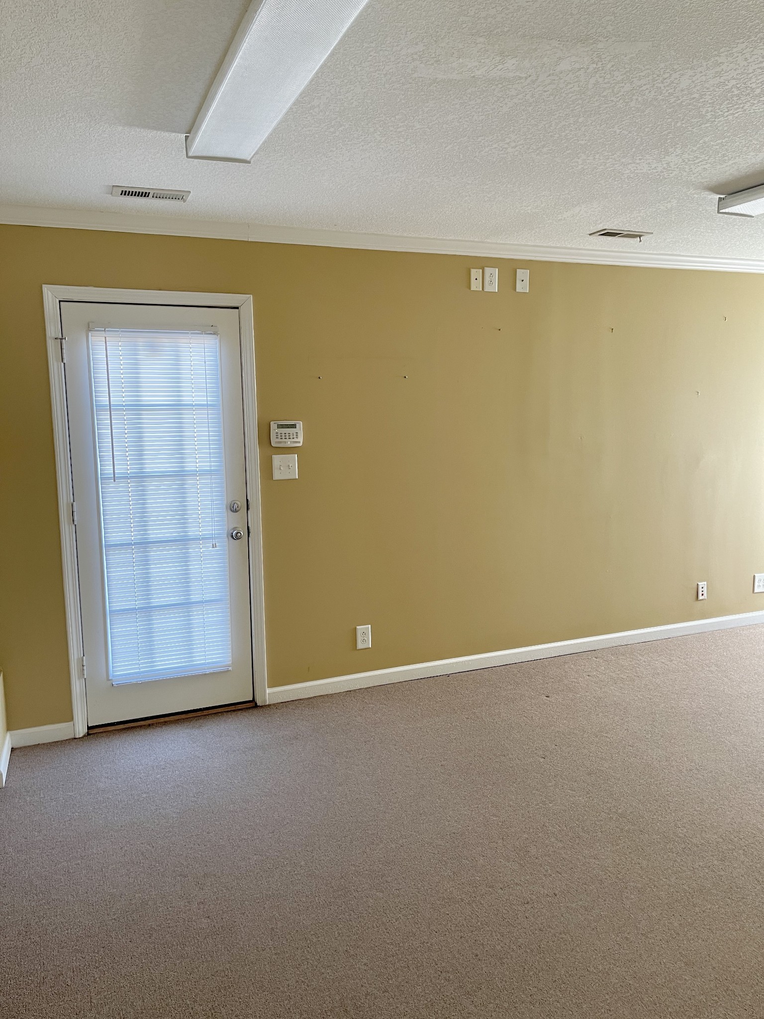 201 Terminal Rd Property Photo 6