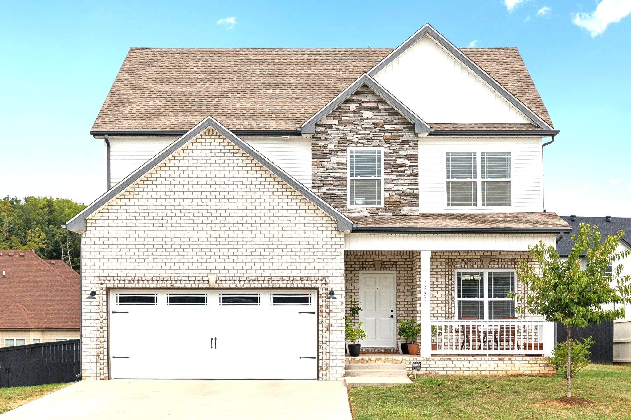 1225 Forsythia Ct Property Photo 1