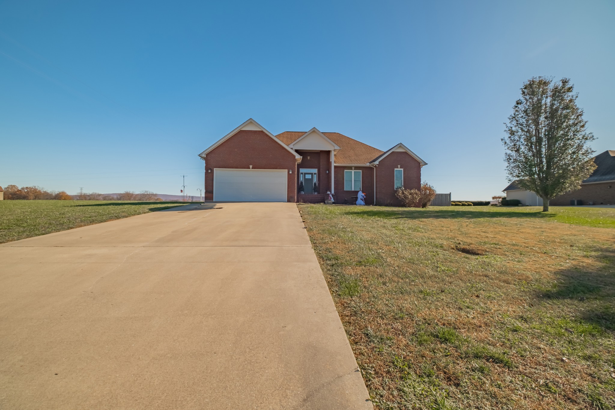82 Majestic Dr Property Photo 2