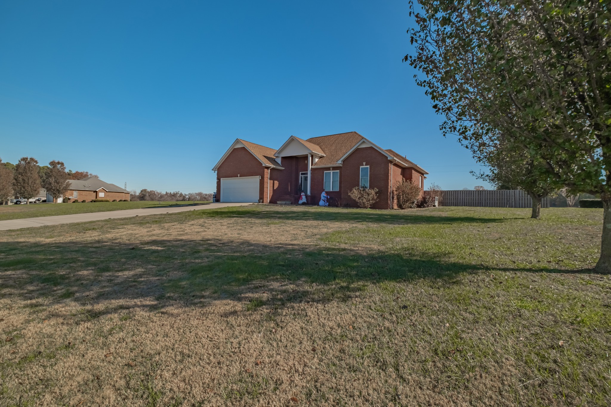 82 Majestic Dr Property Photo 3