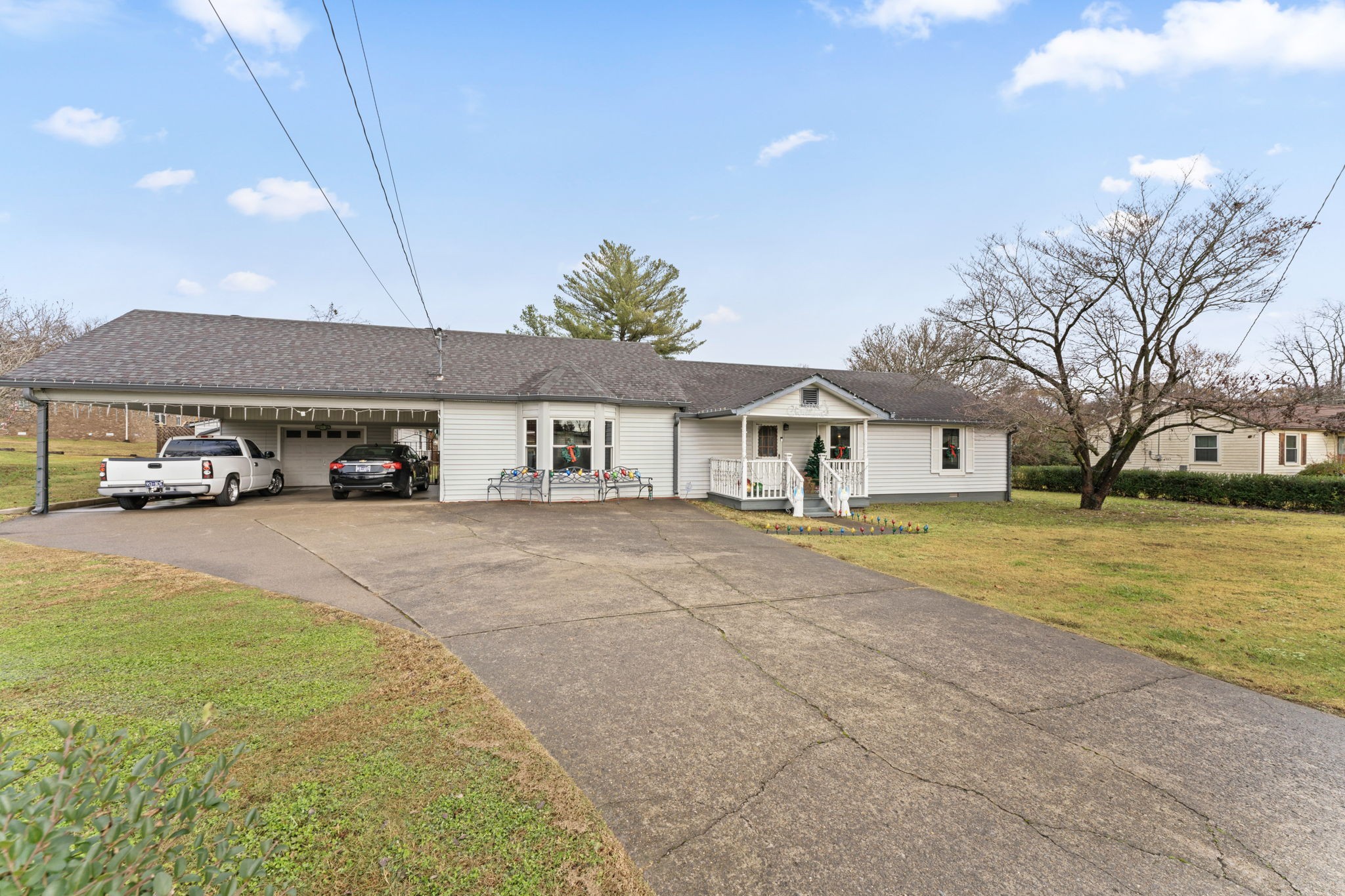 311 Maple St Property Photo 1