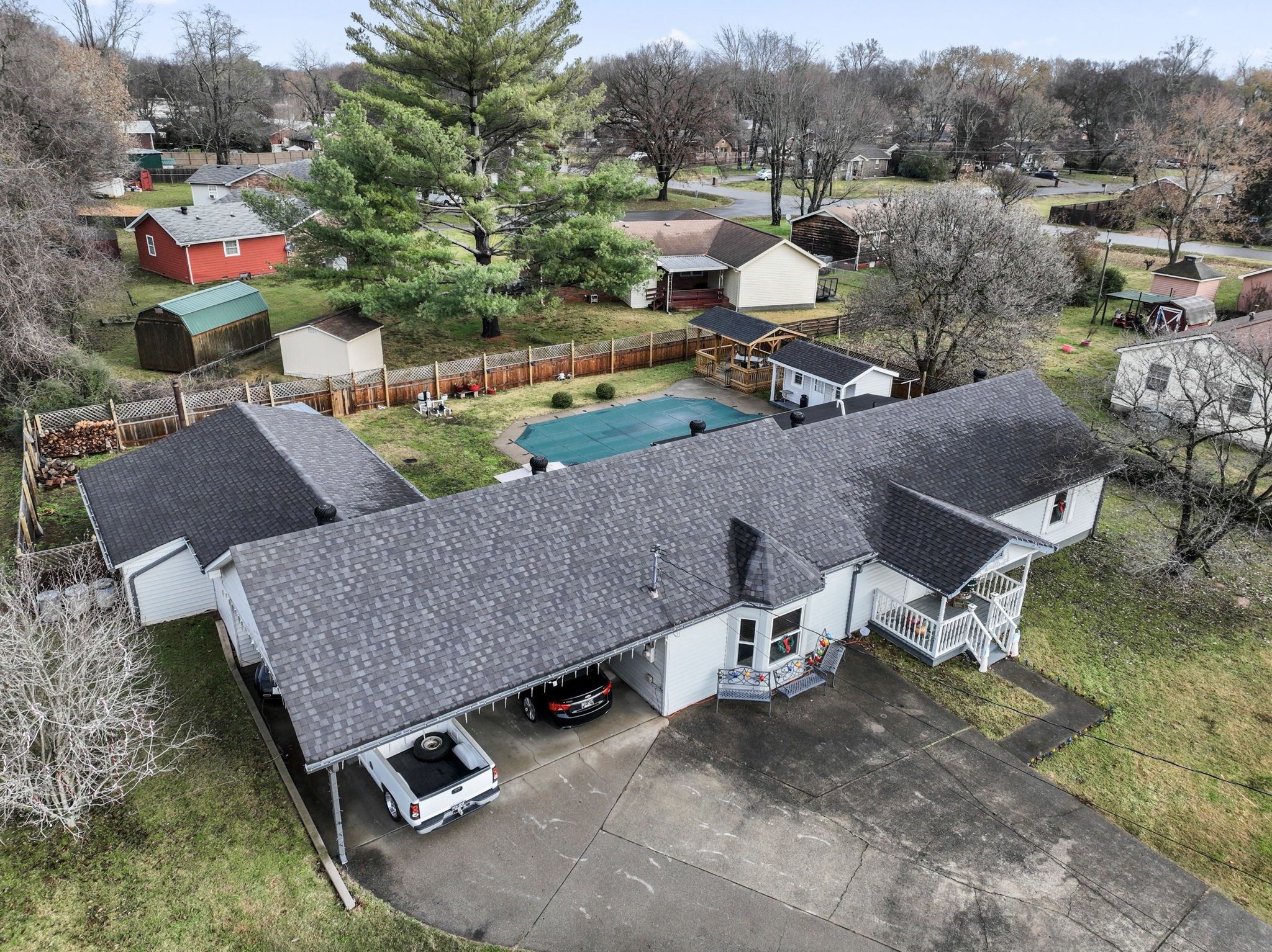 311 Maple St Property Photo 4