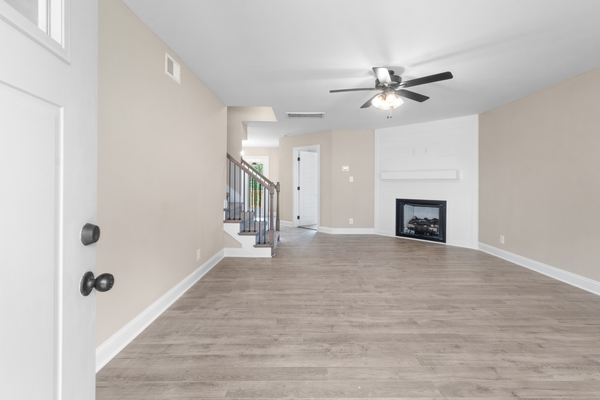 165 Cardinal Creek Property Photo 4