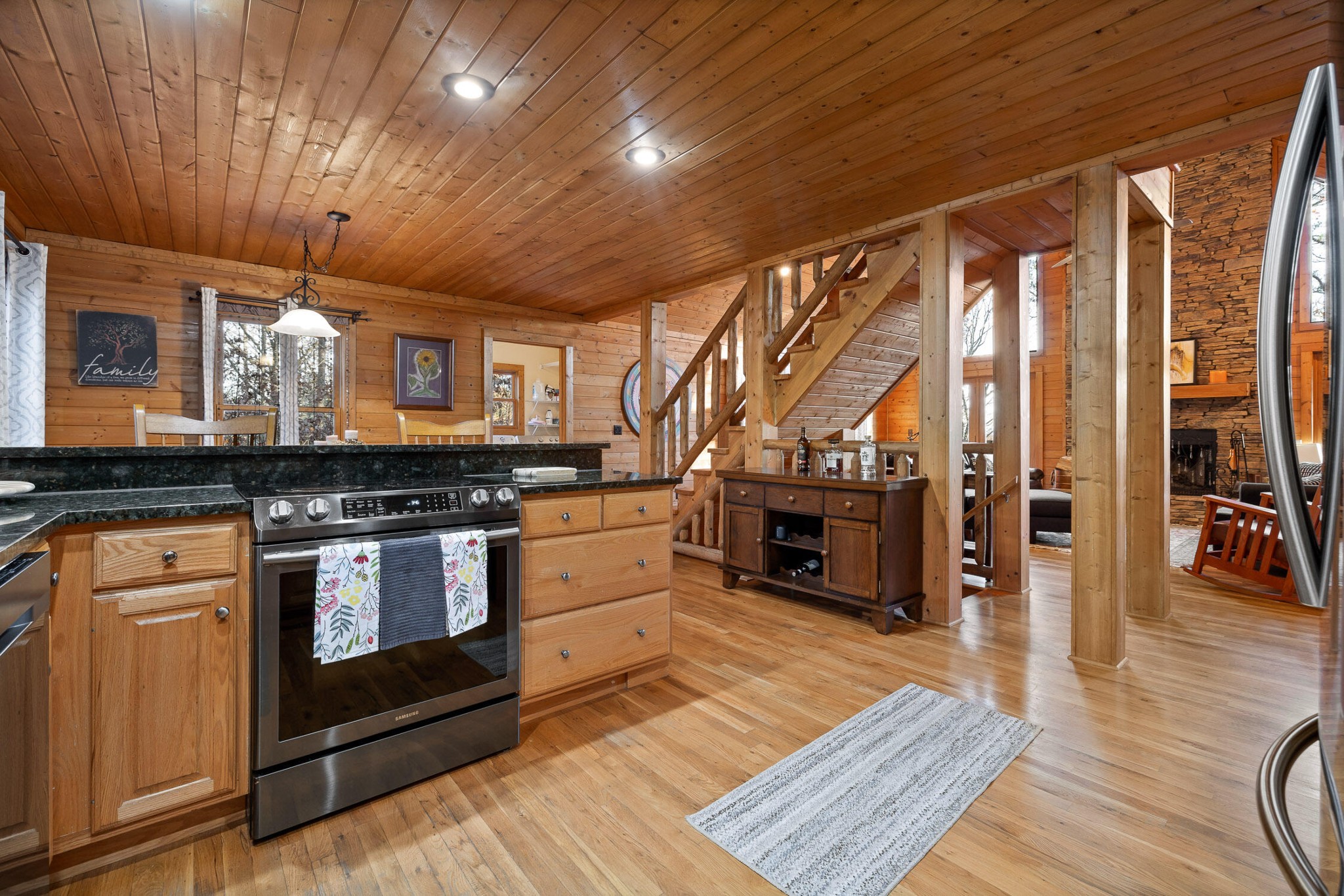 292 Log Cabin Lane Property Photo 18