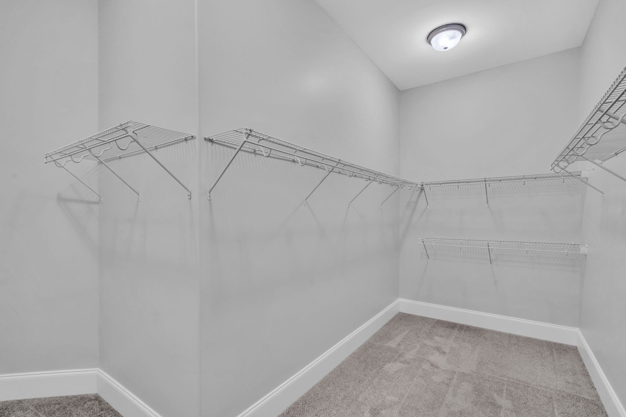 996 Golf Club Ln E Property Photo 24