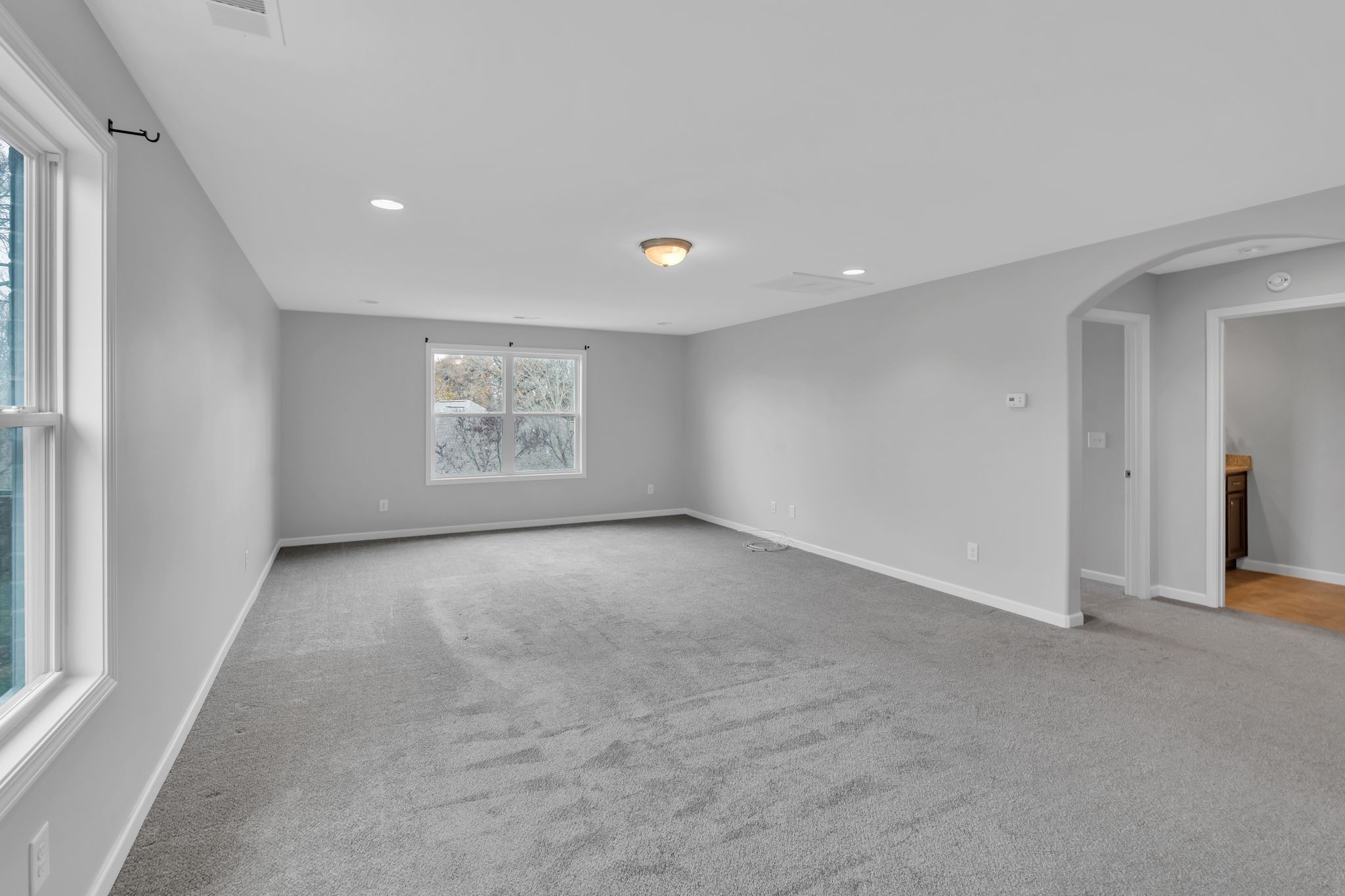996 Golf Club Ln E Property Photo 33